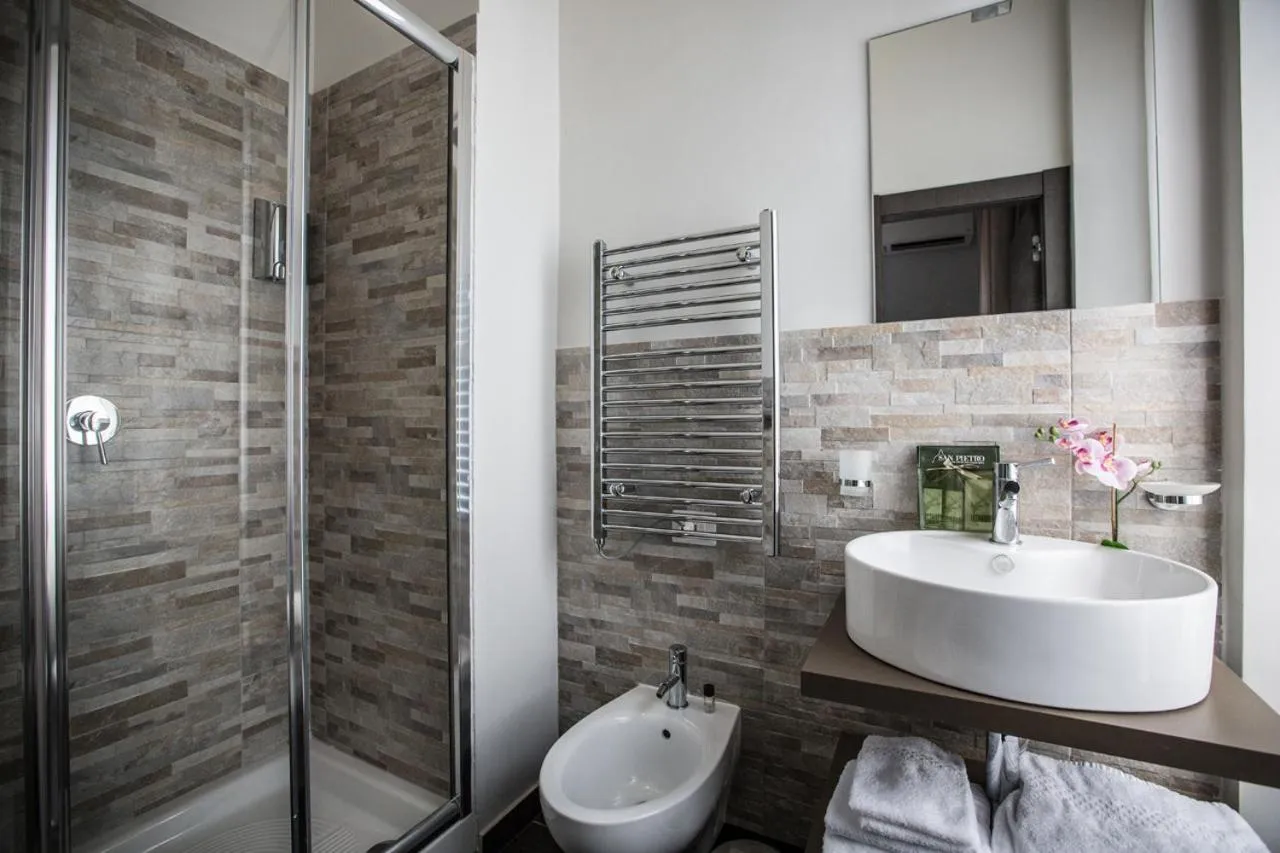 Shower in San Pietro Leisure and Luxury