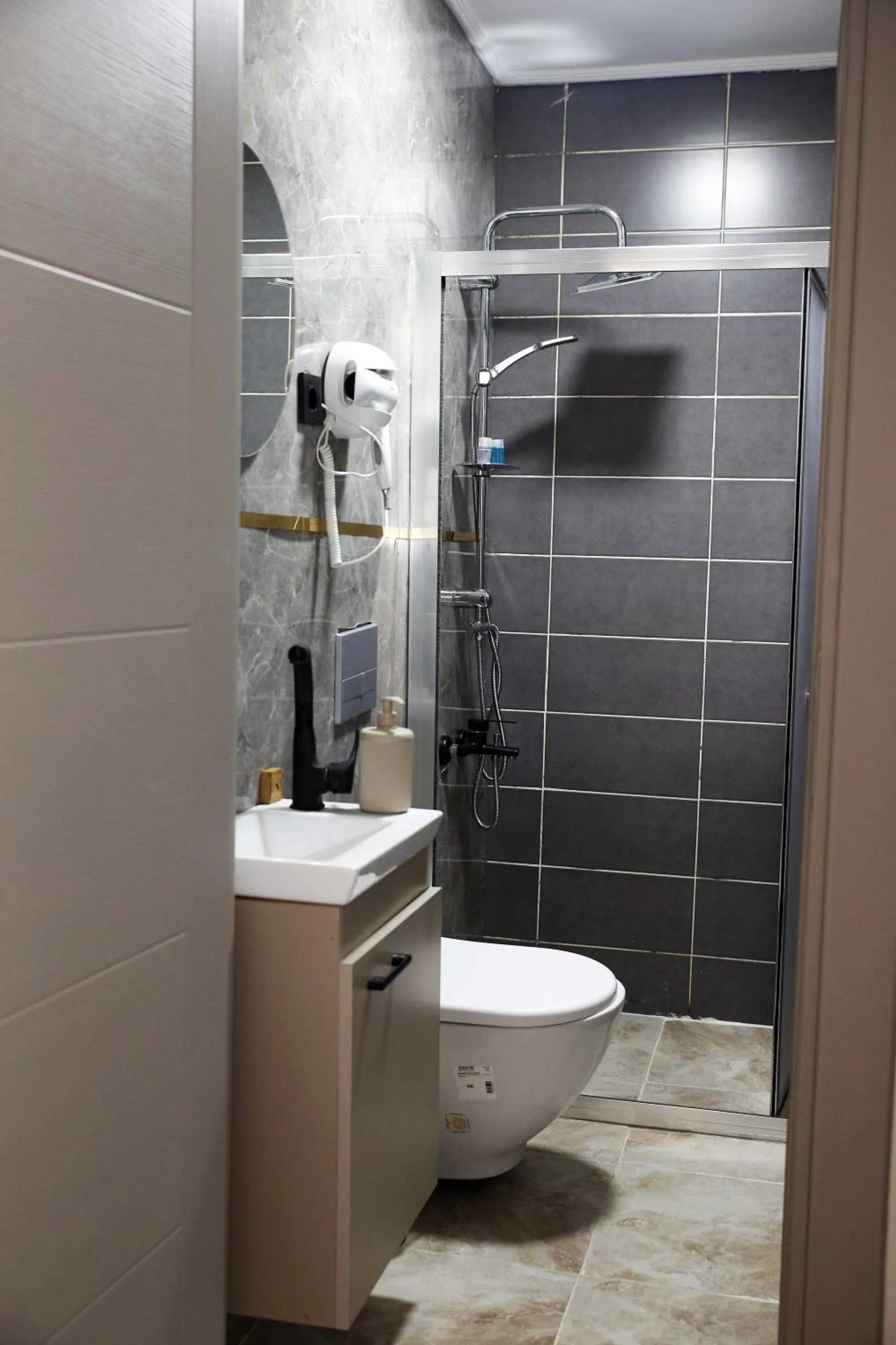 Bathroom in Mar Blanco Hotel