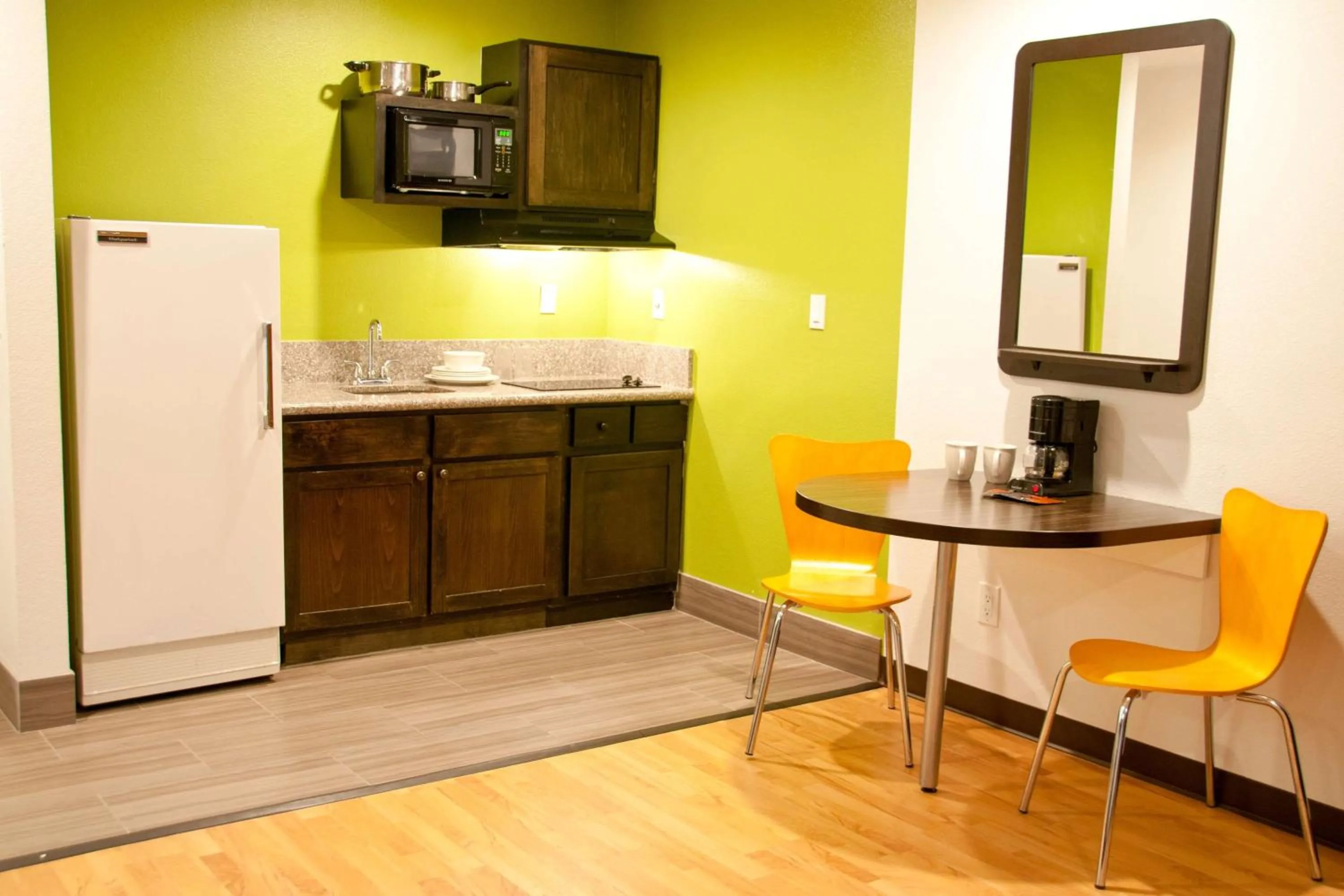 Kitchen or kitchenette in Studio 6-Portland, OR