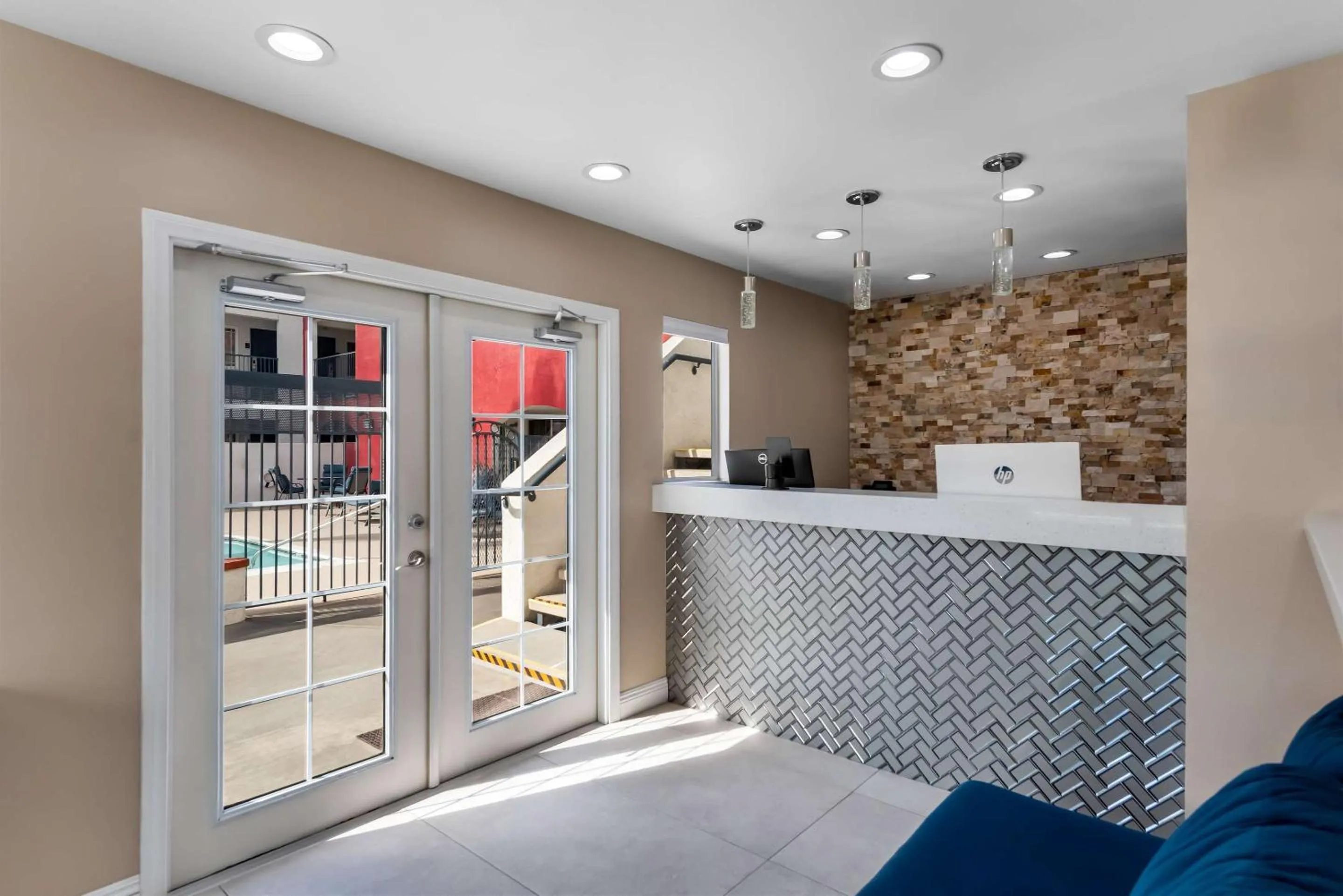 Lobby or reception, Bed in Quality Inn San Diego South - Chula Vista