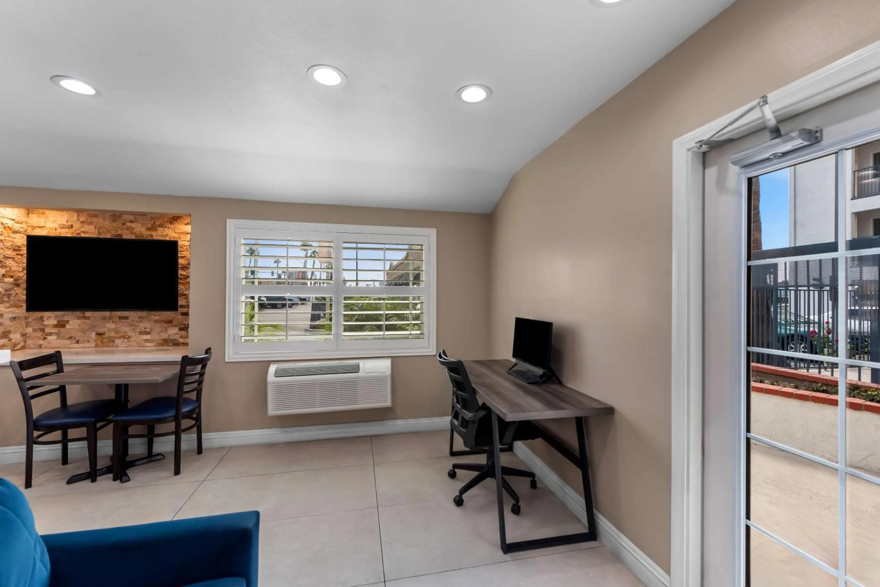 Lobby or reception in Quality Inn San Diego South - Chula Vista