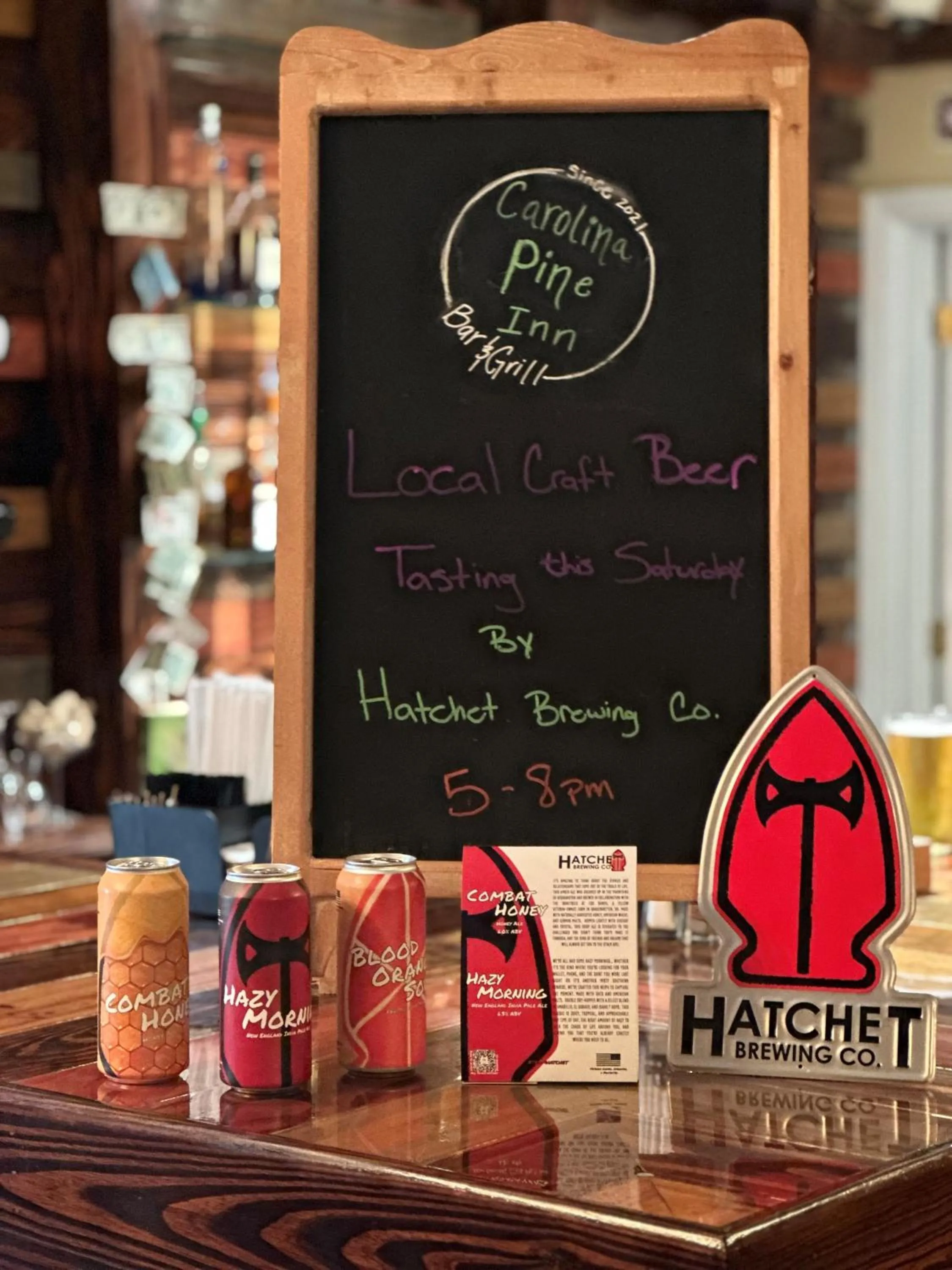 Lounge or bar in Carolina Pine Inn near Southern Pines-Pinehurst