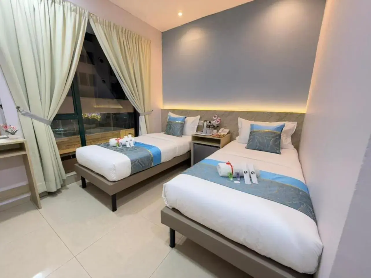 Deluxe Twin Room in AQ Hotel Bukit Bintang Deluxe Twin Room in AQ Hotel Bukit Bintang