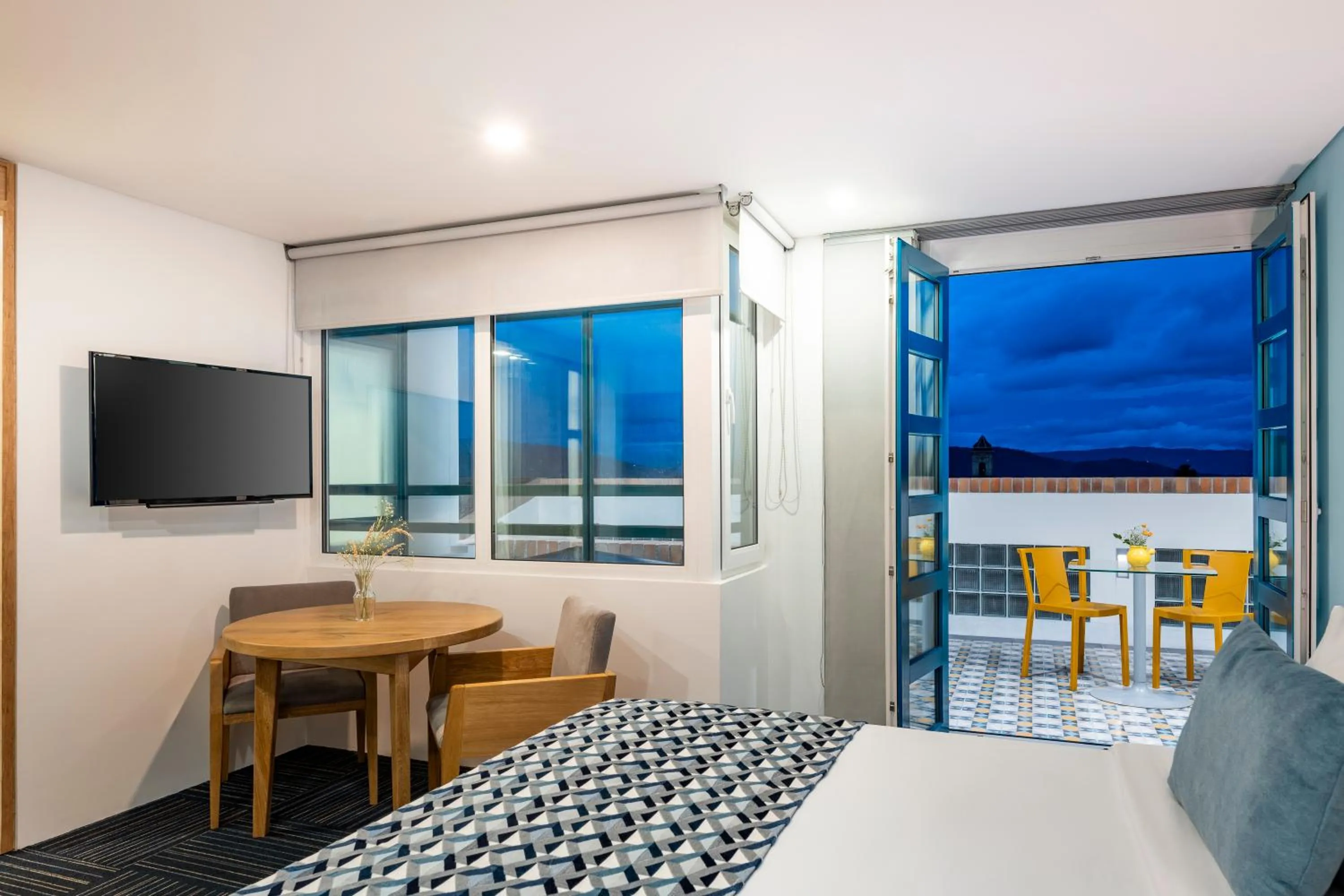 Seating area, Bed in Hotel Camino de la Sal