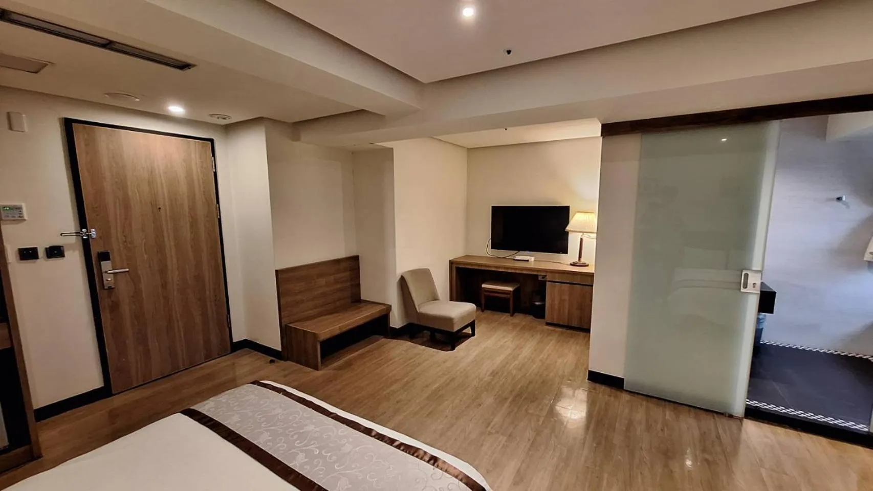 Bed in Cheng Pao Hotel