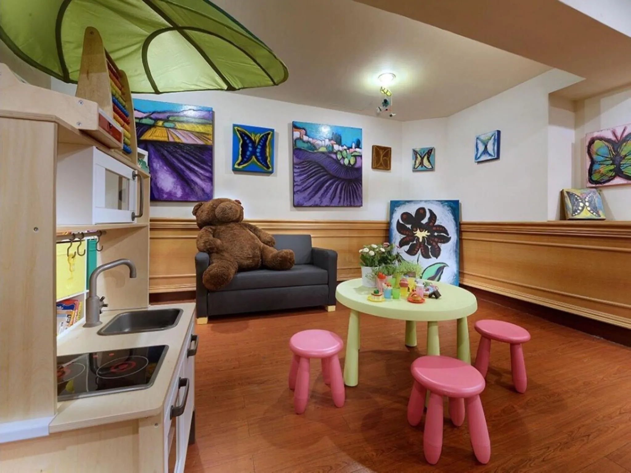 Children play ground in Cheng Pao Hotel