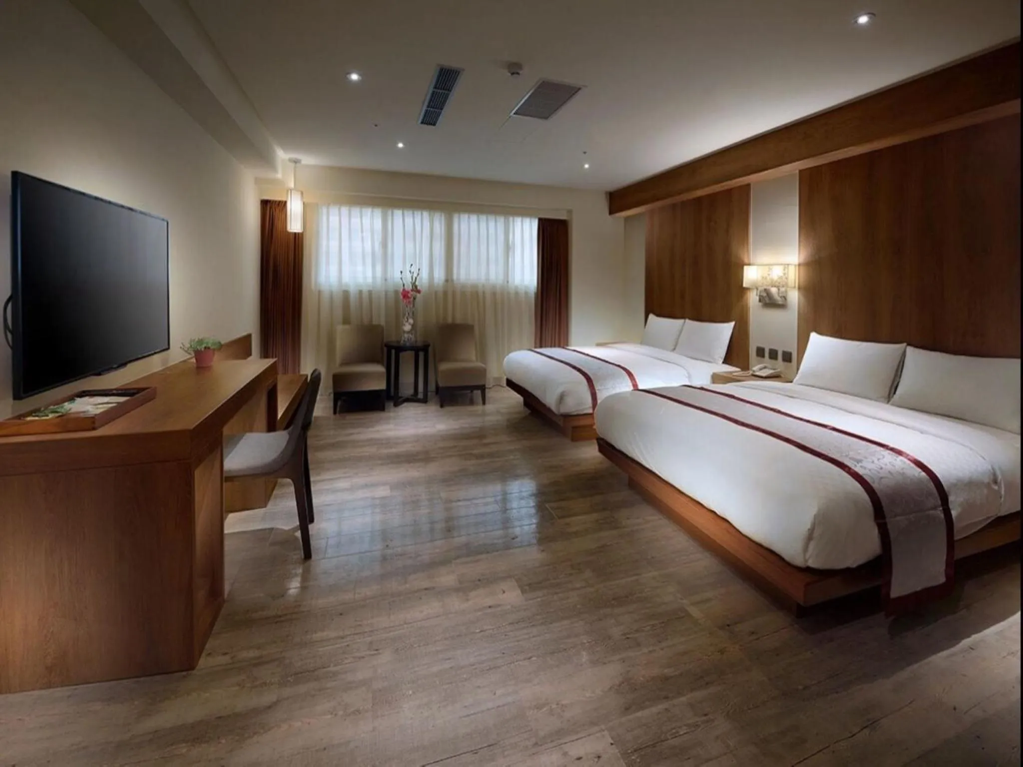 bunk bed, Bed in Cheng Pao Hotel