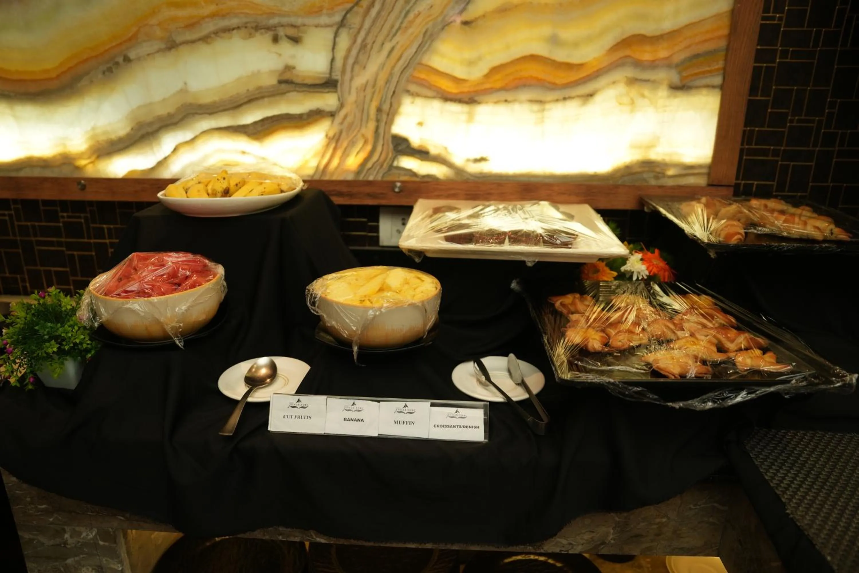 Breakfast in Hotel Sonar Tori