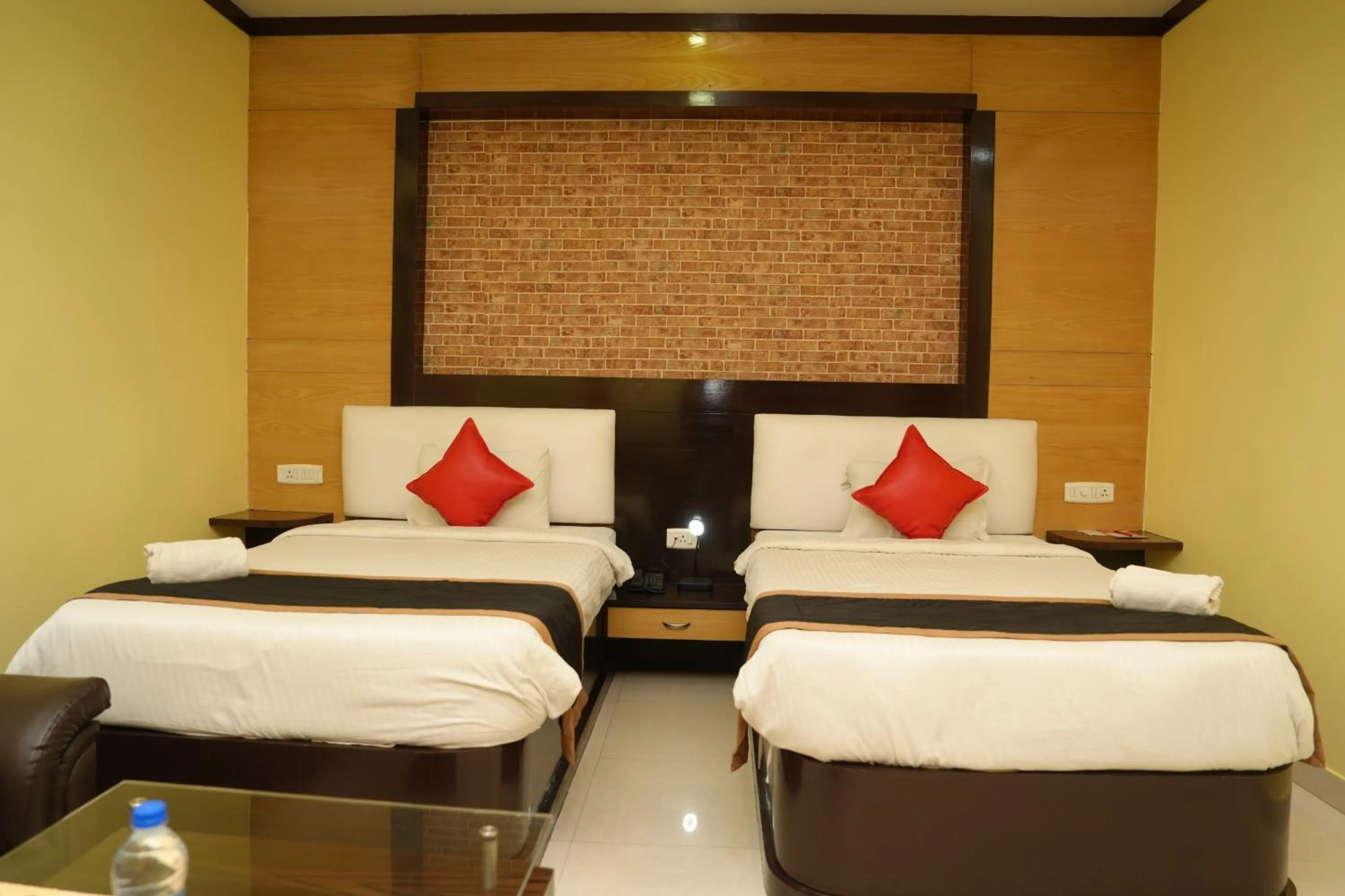 Bed in Hotel Sonar Tori