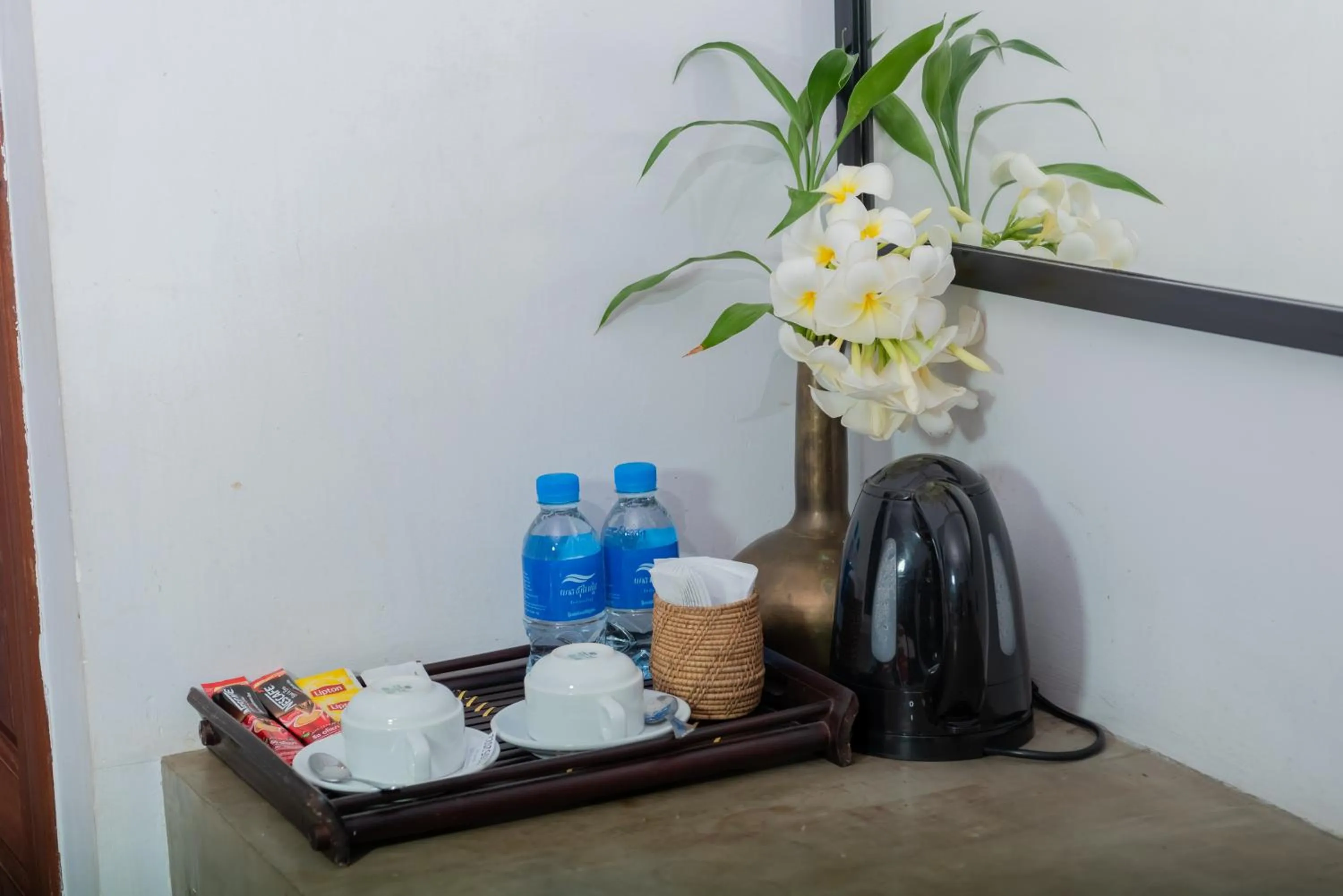 Coffee/tea facilities in New Riverside Hotel