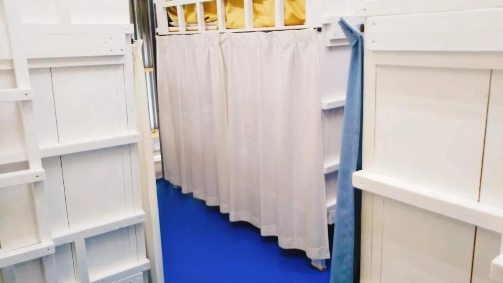 bunk bed in Sunset Hill Bise