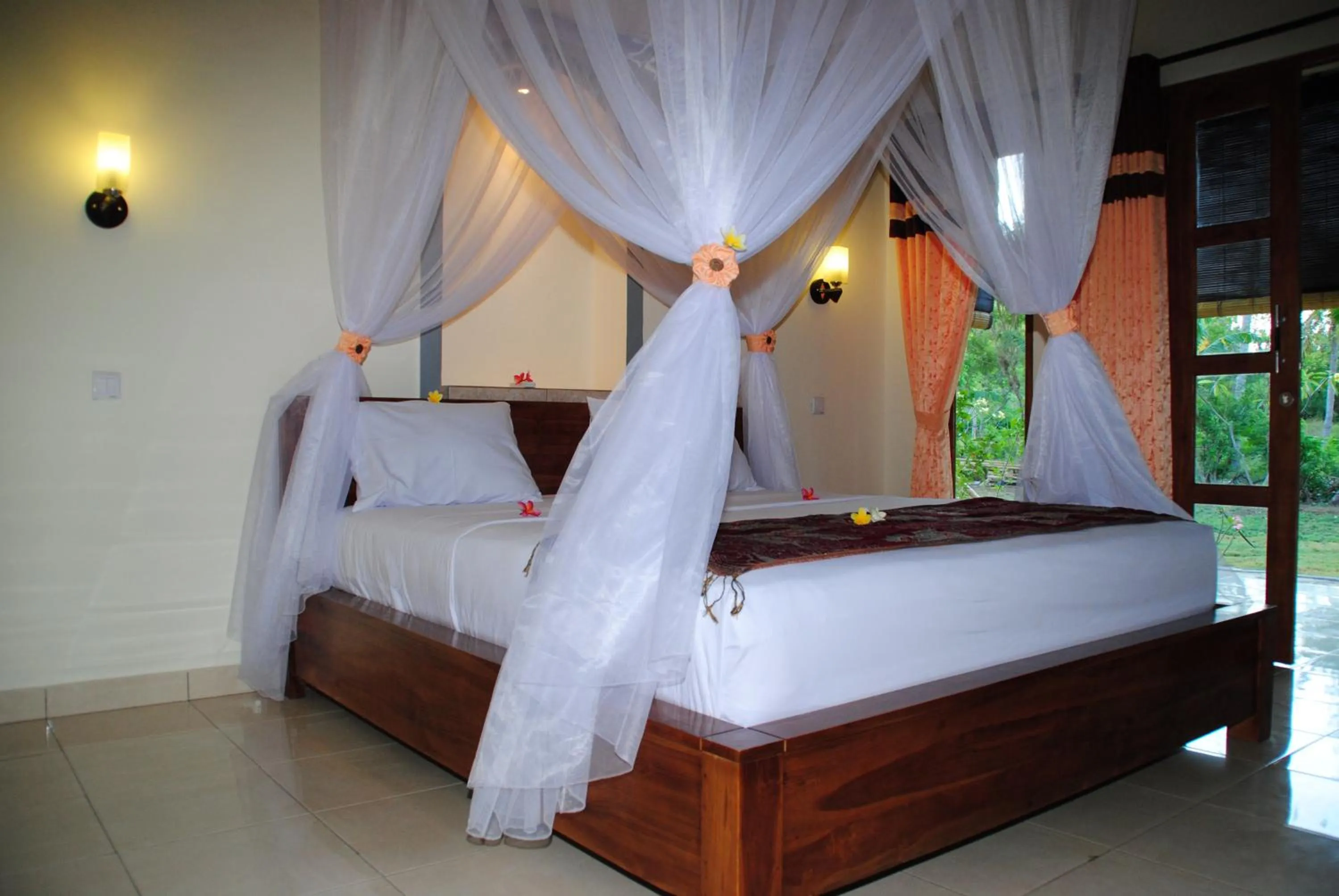Bed in Tiara Homestay Pemuteran Bali