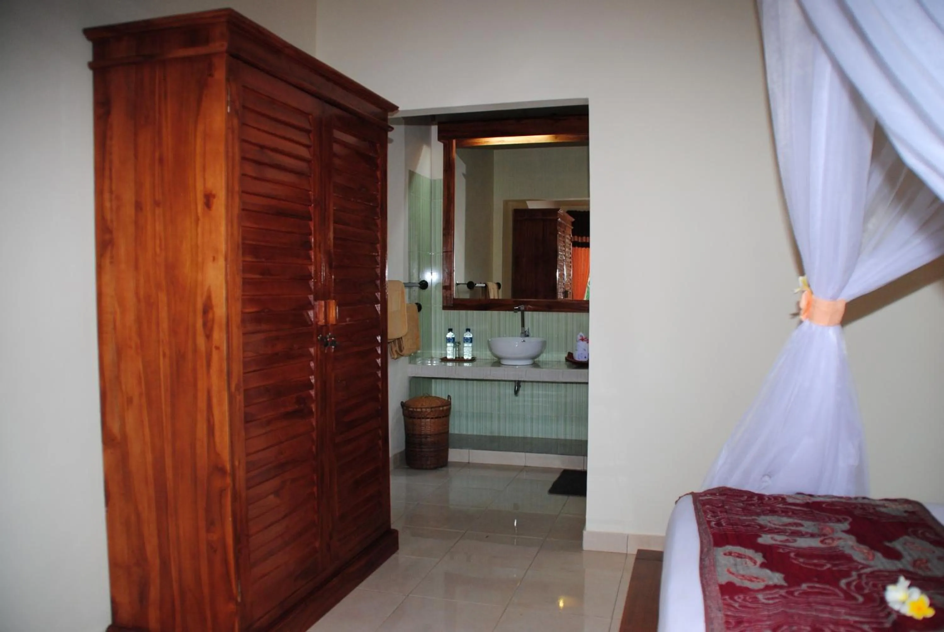 Photo of the whole room in Tiara Homestay Pemuteran Bali