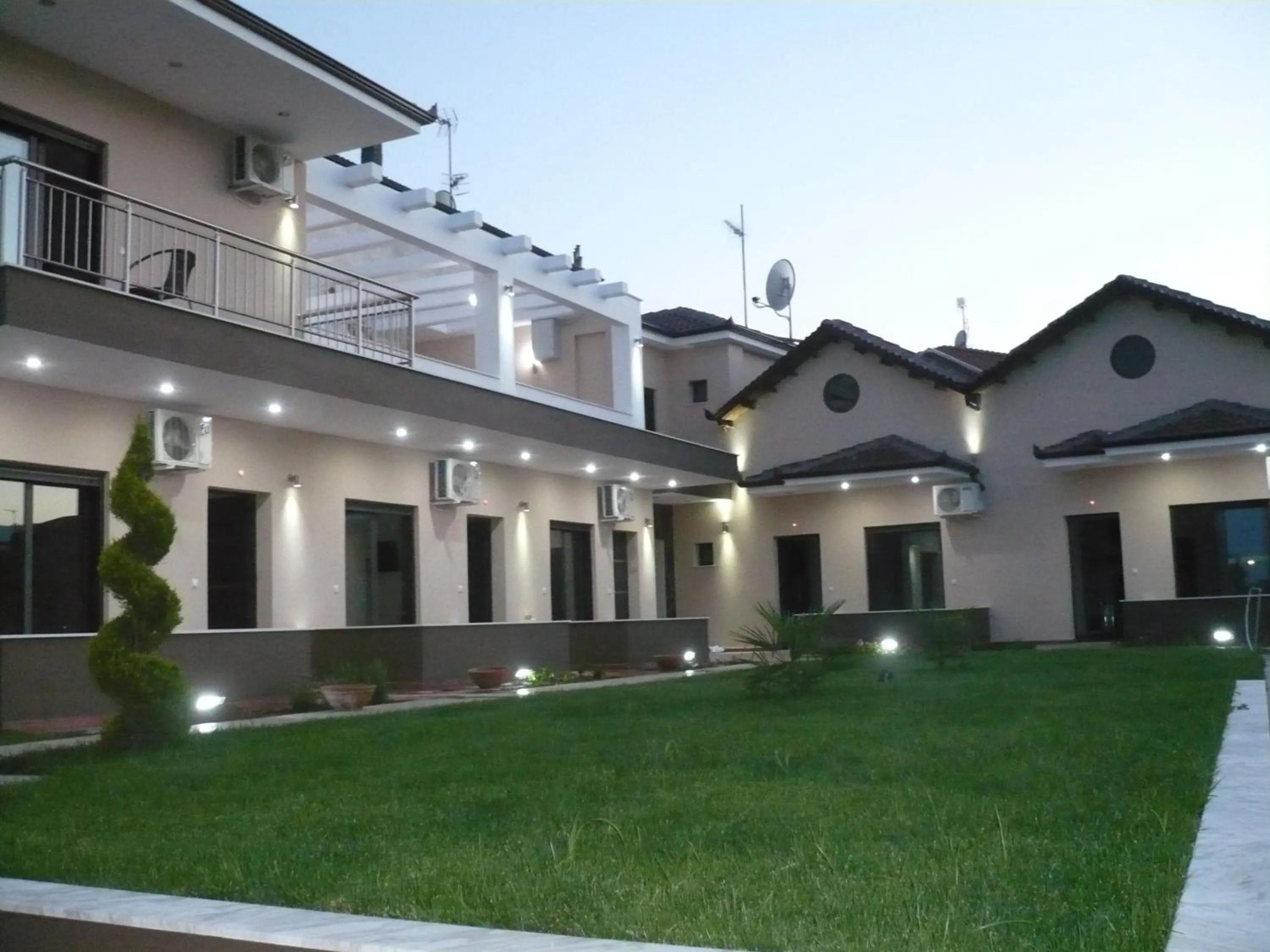 Facade/entrance in Palmyra Studios