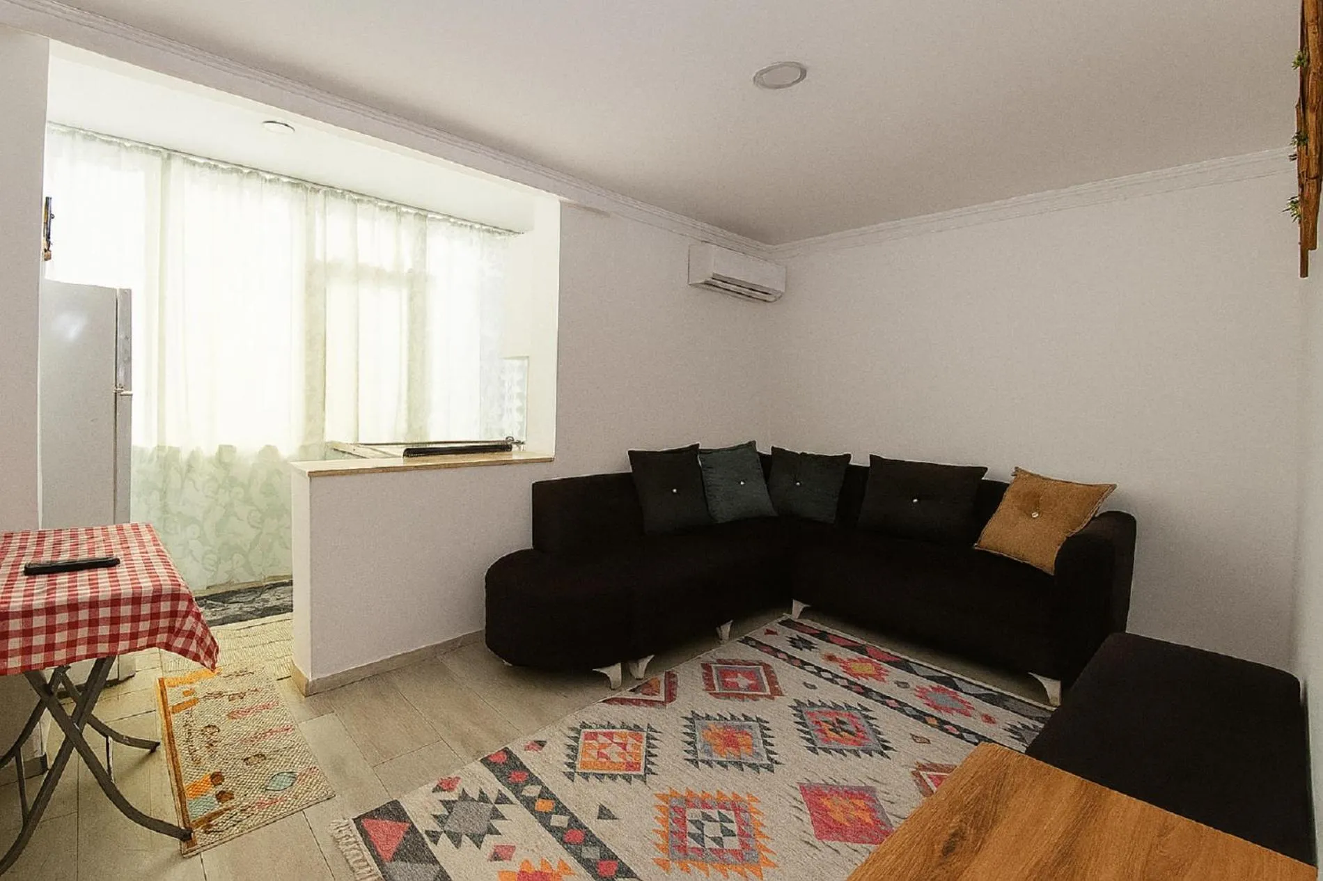 Hillside Apart House