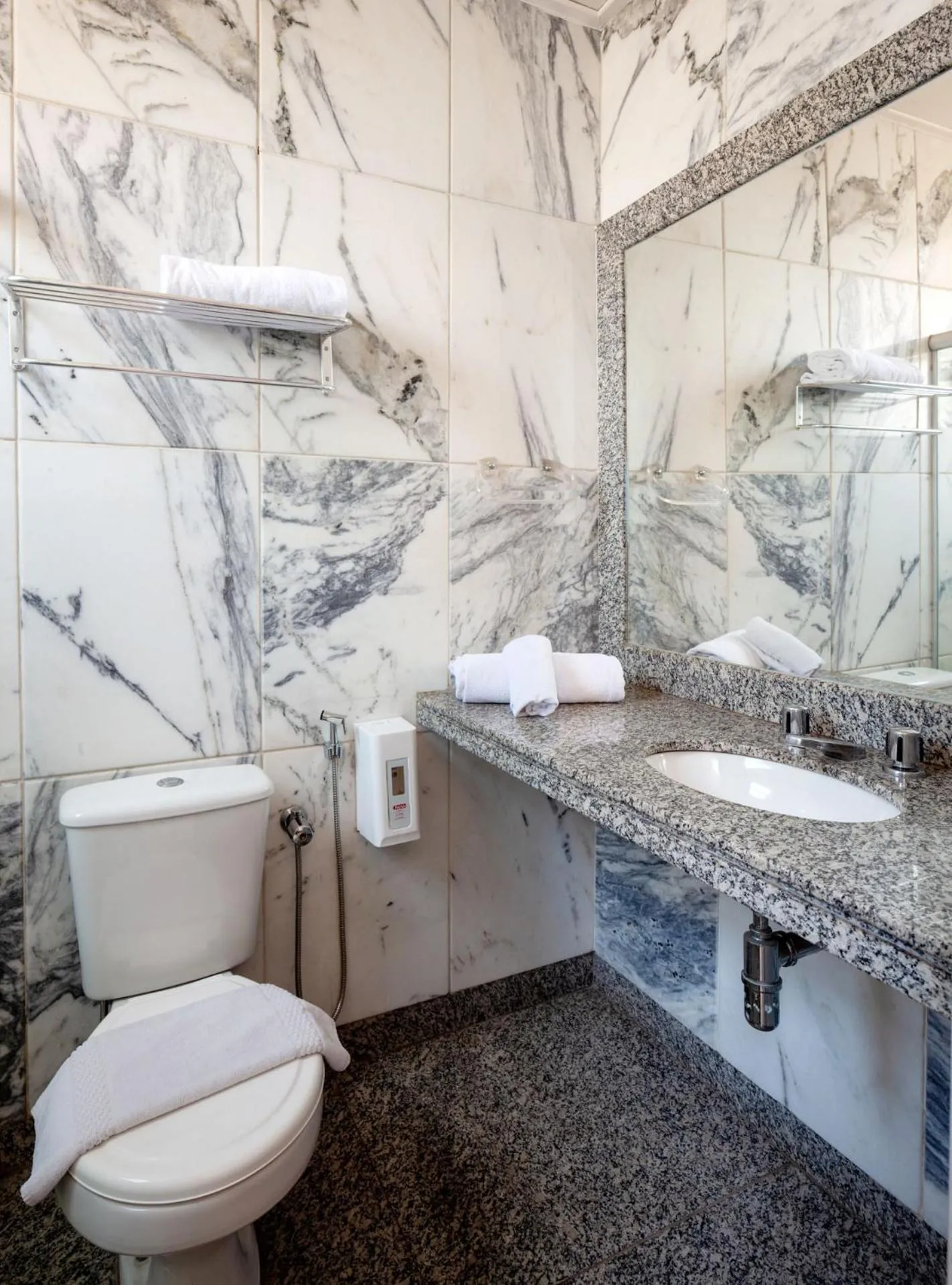 Shower in Savassinho Hotel & Residence