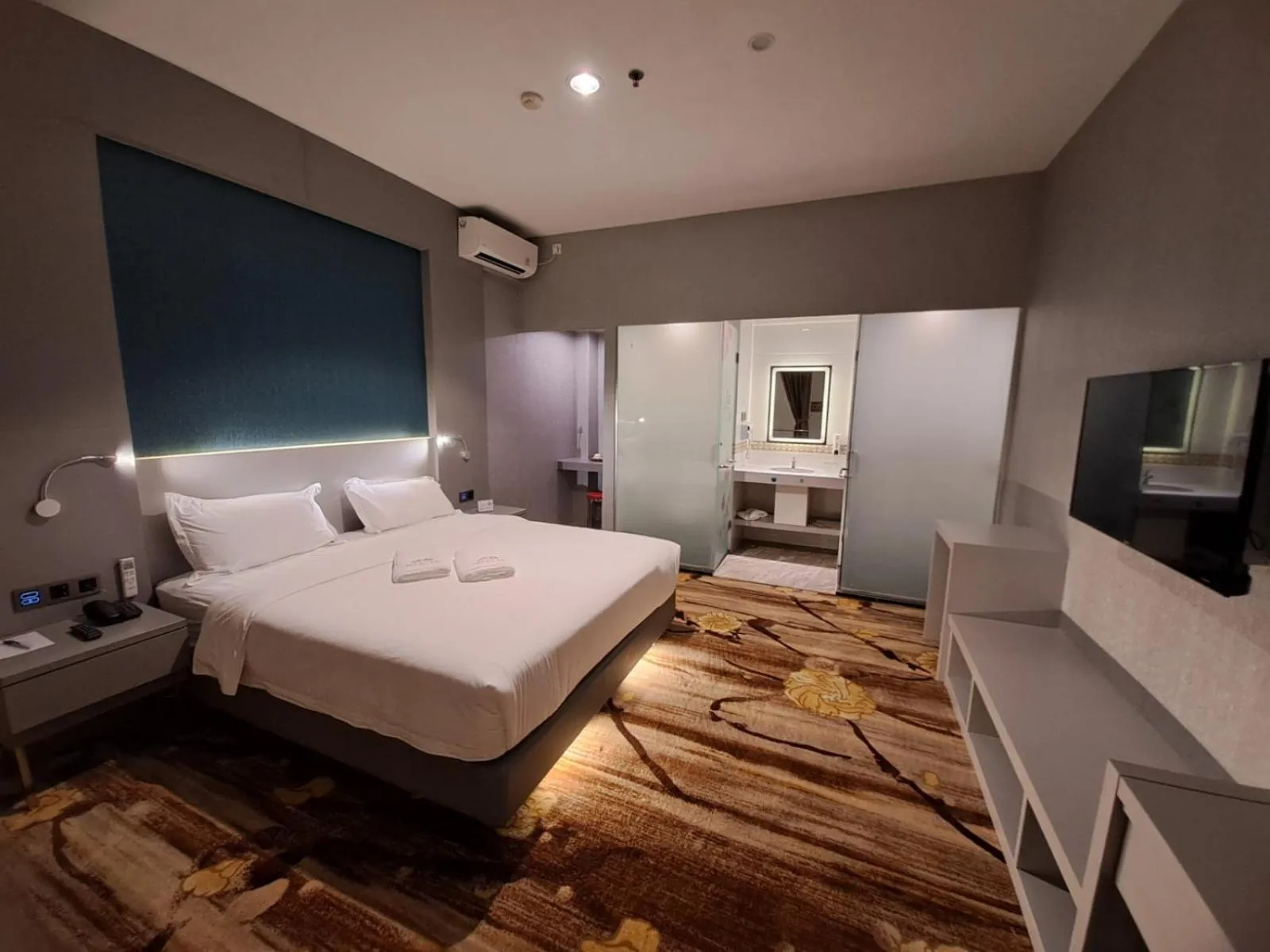 Bed in SELECTA HOTEL Medan