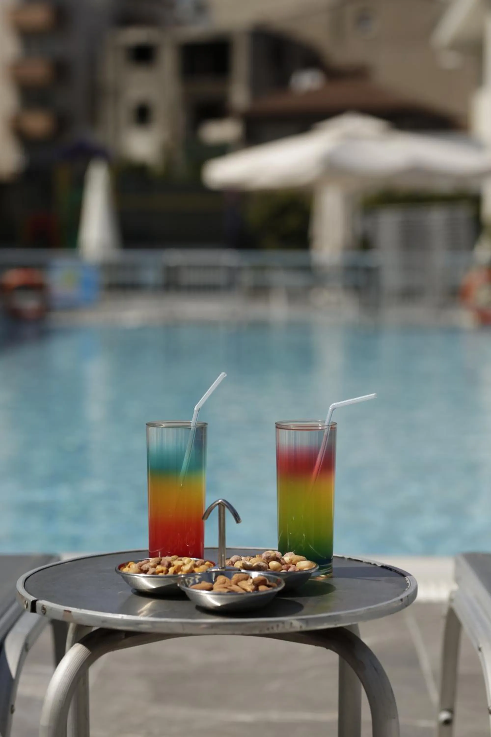 Swimming pool in Northdoor Hotel