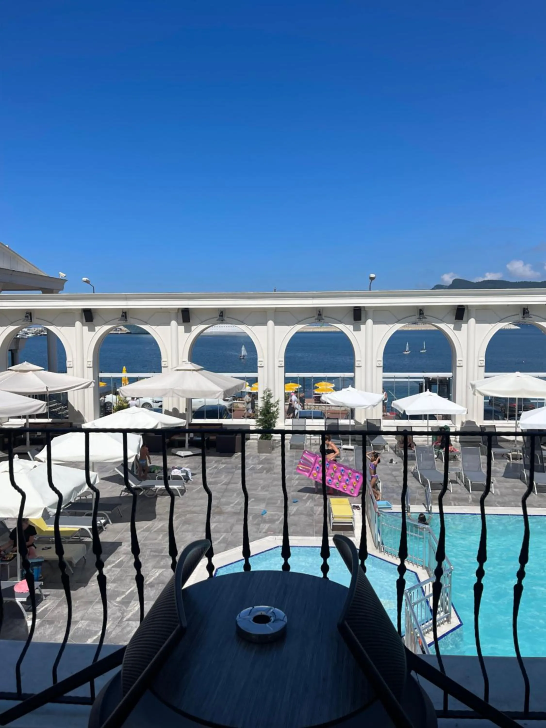 Balcony/Terrace in Northdoor Hotel