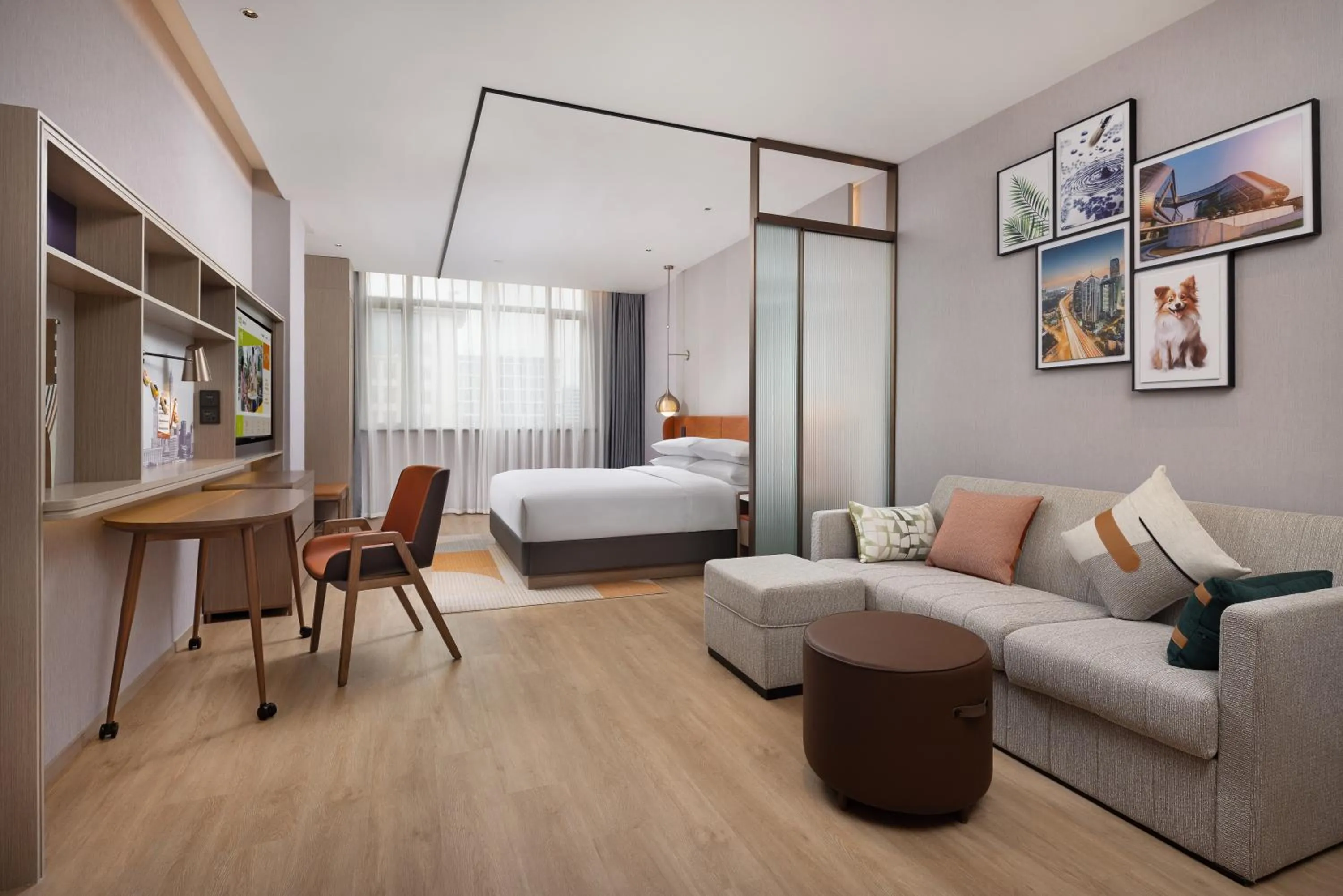 Bed in Home2 Suite by Hilton Shanghai Hongqiao Caohejing