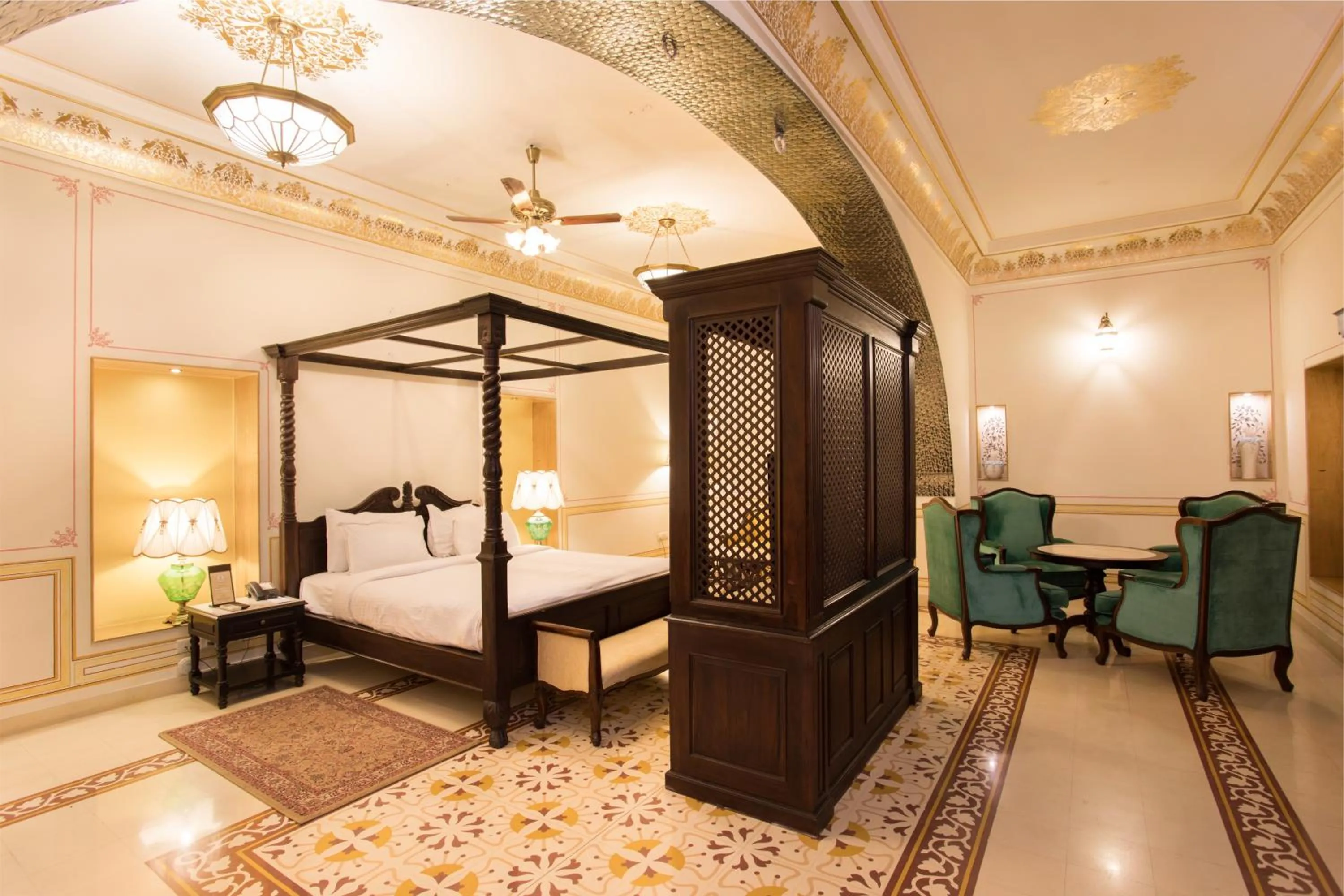 Bed in Grand Uniara A Heritage Hotel