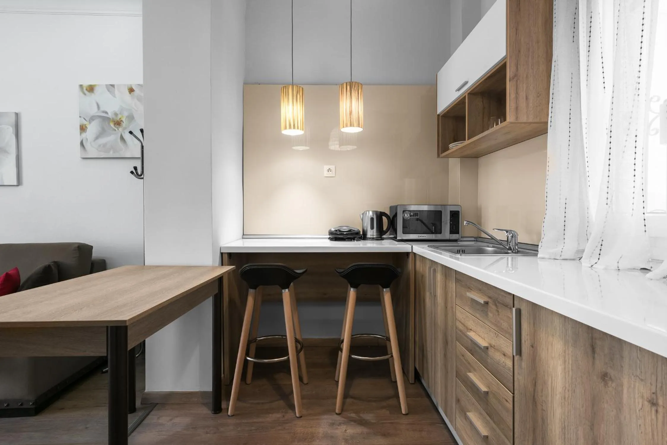 Kitchen or kitchenette in 93, Nilie Hospitality MGMT