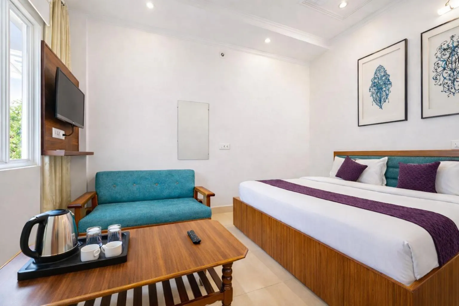 Bedroom, Bed in Murli Manohar Palace