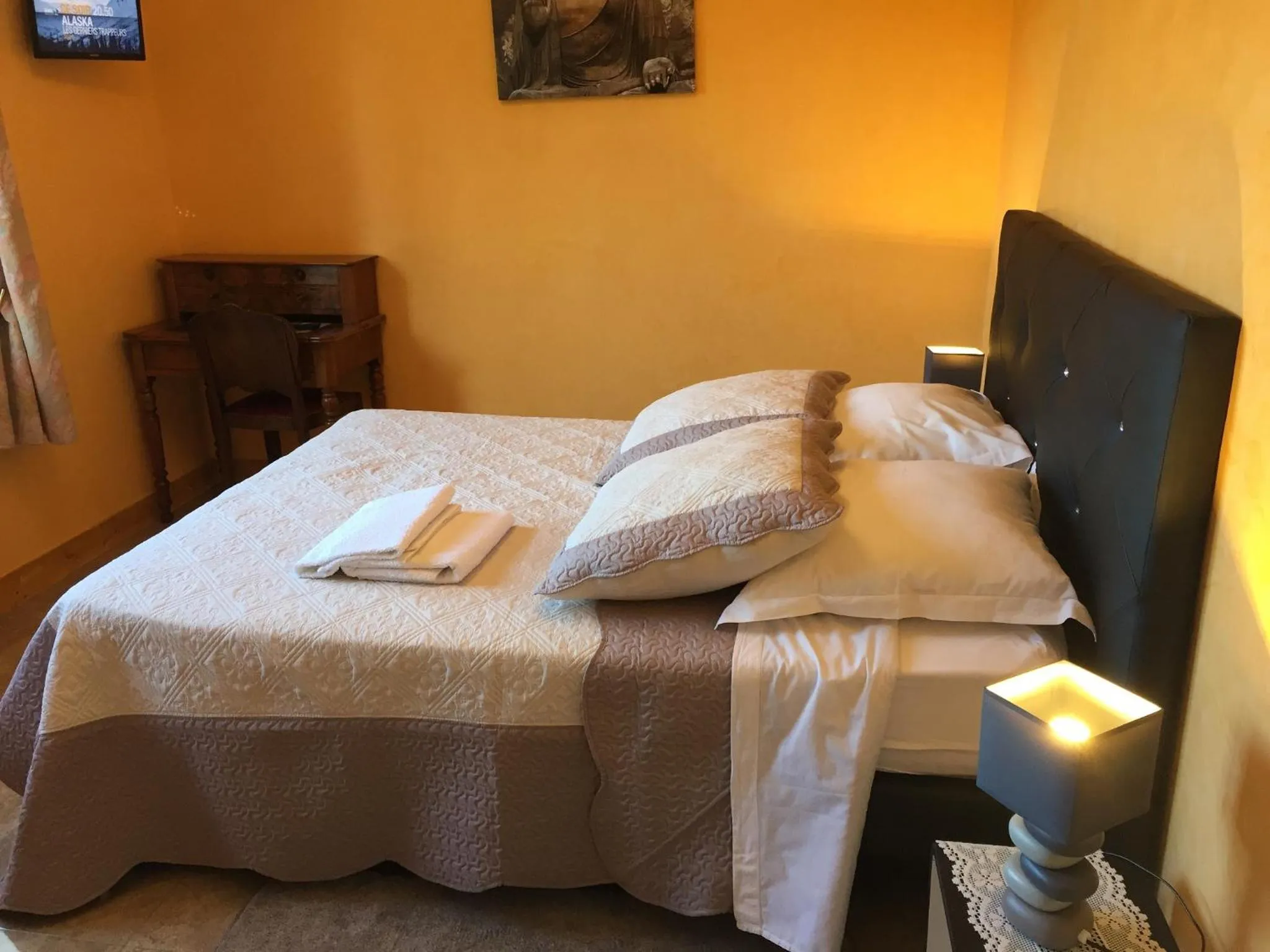 Bedroom, Bed in Chambres D'hôtes du Plessis