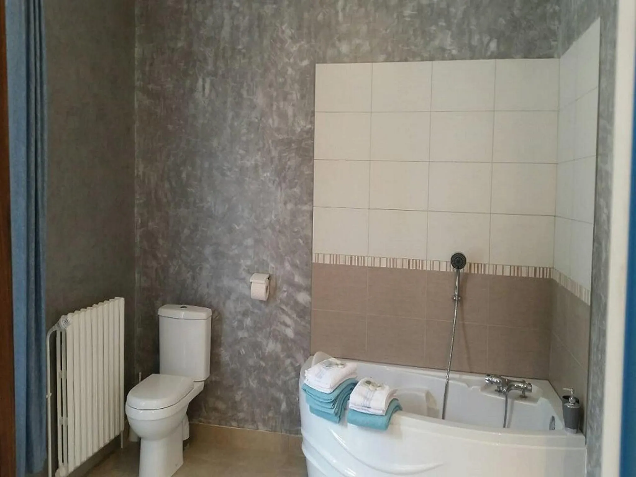 Bathroom in Chambres D'hôtes du Plessis