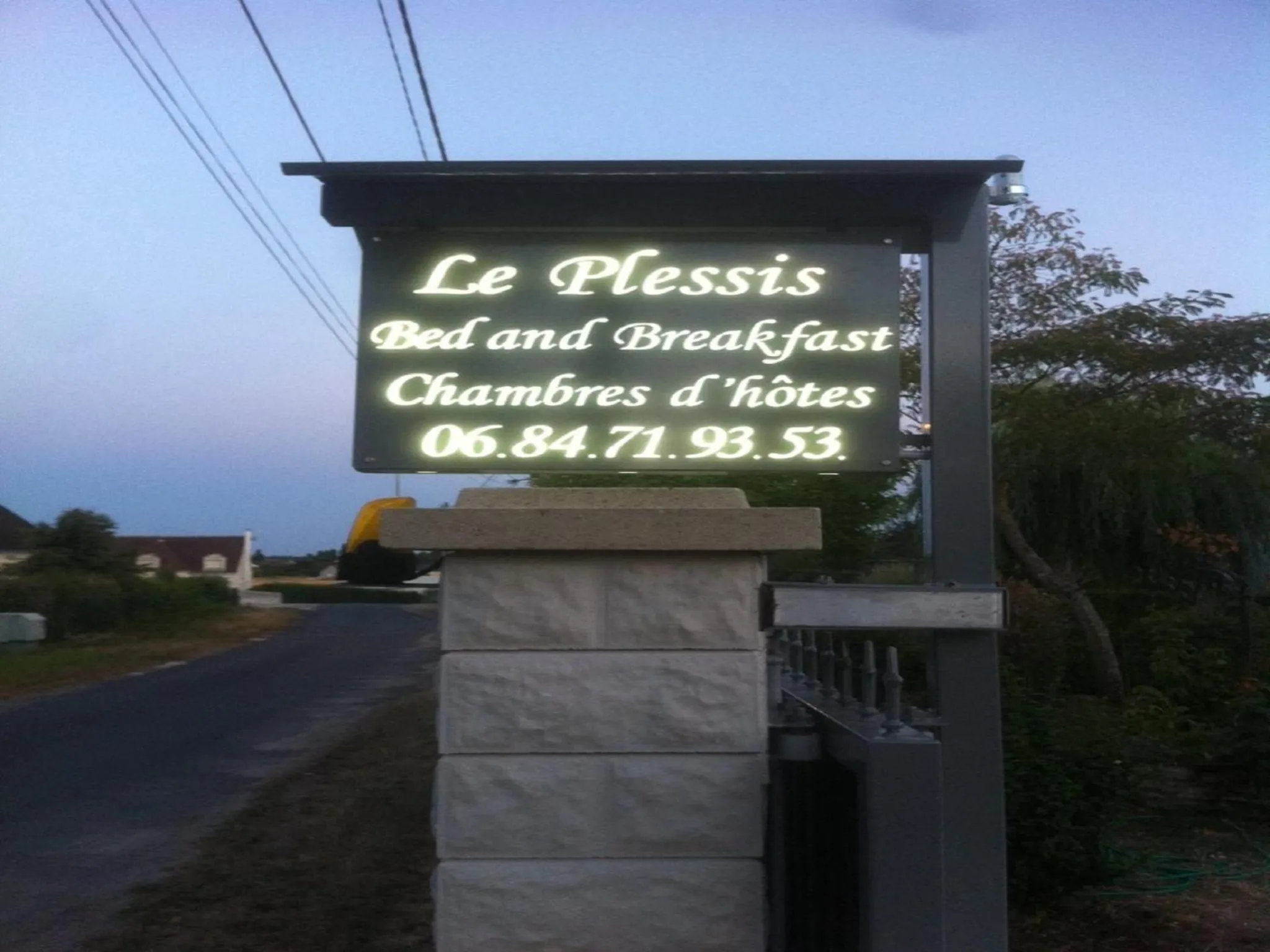Property logo or sign in Chambres D'hôtes du Plessis