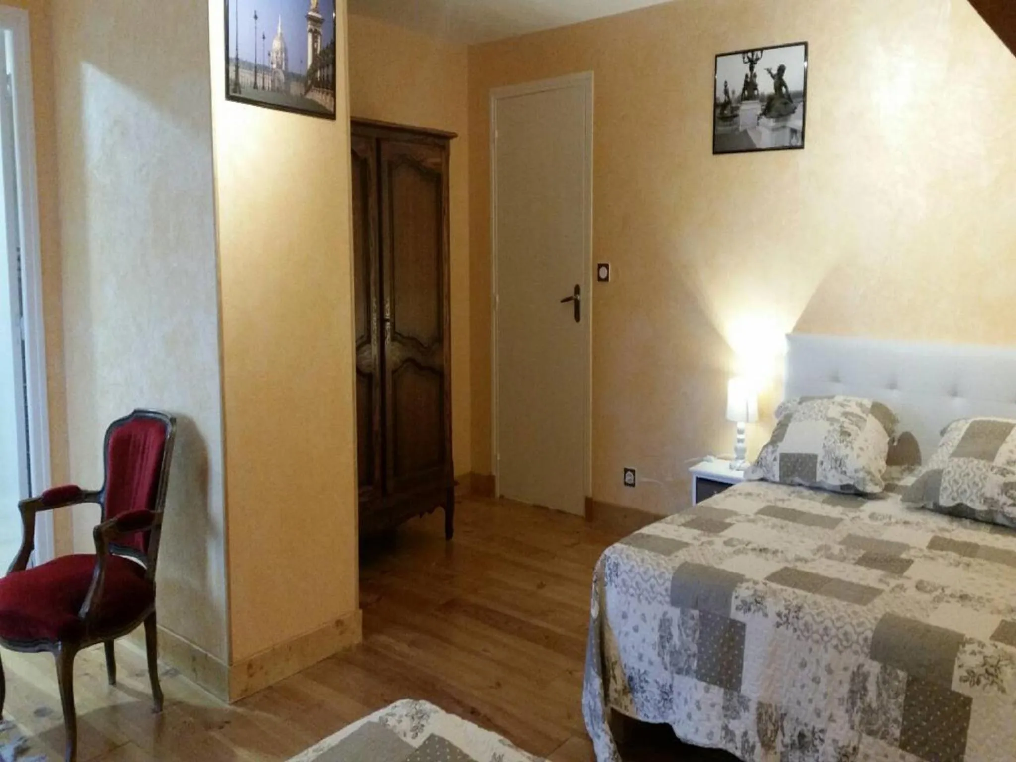 Bed in Chambres D'hôtes du Plessis