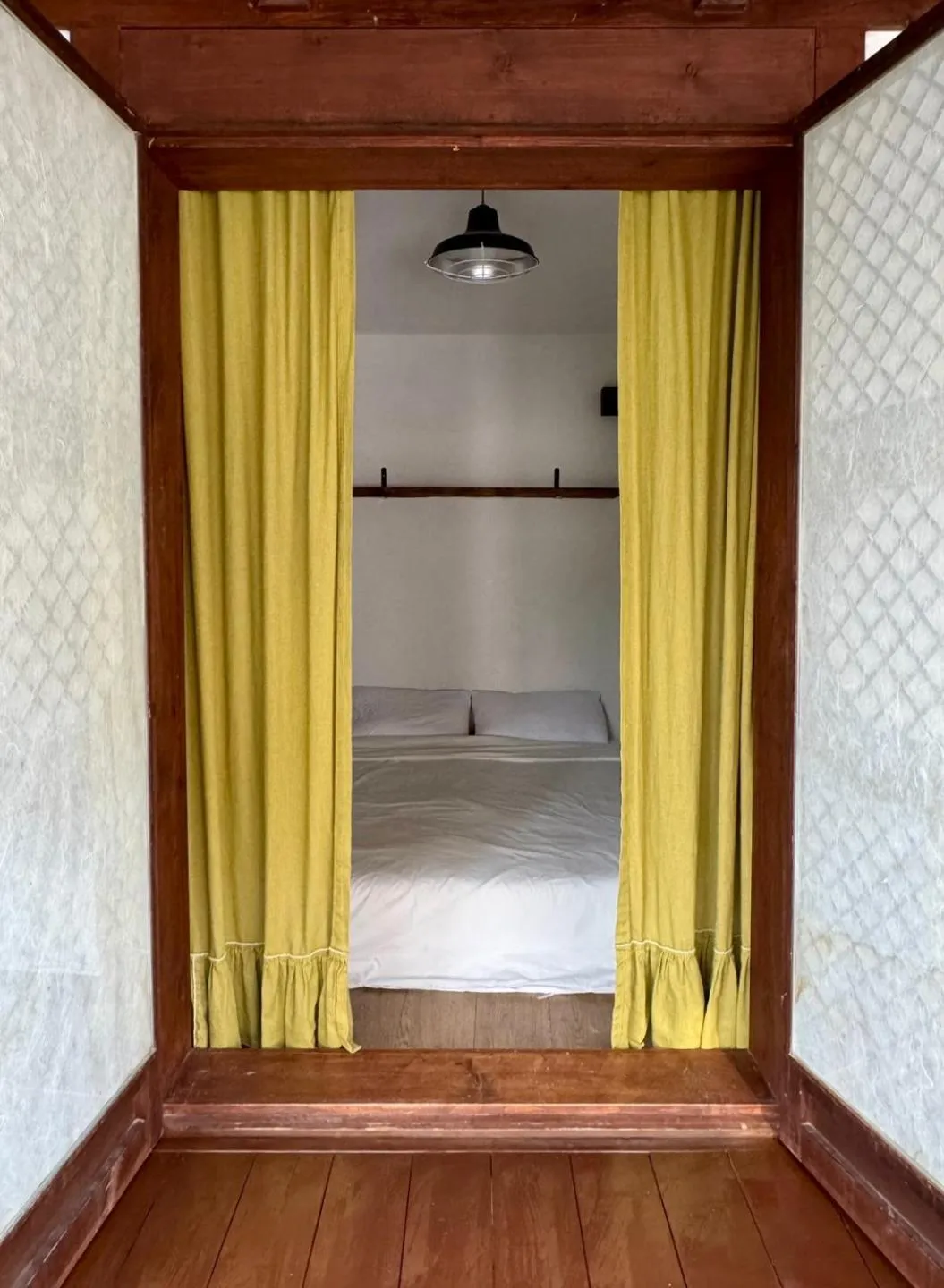 Bed in Jeonju Gaindang Hanok Stay