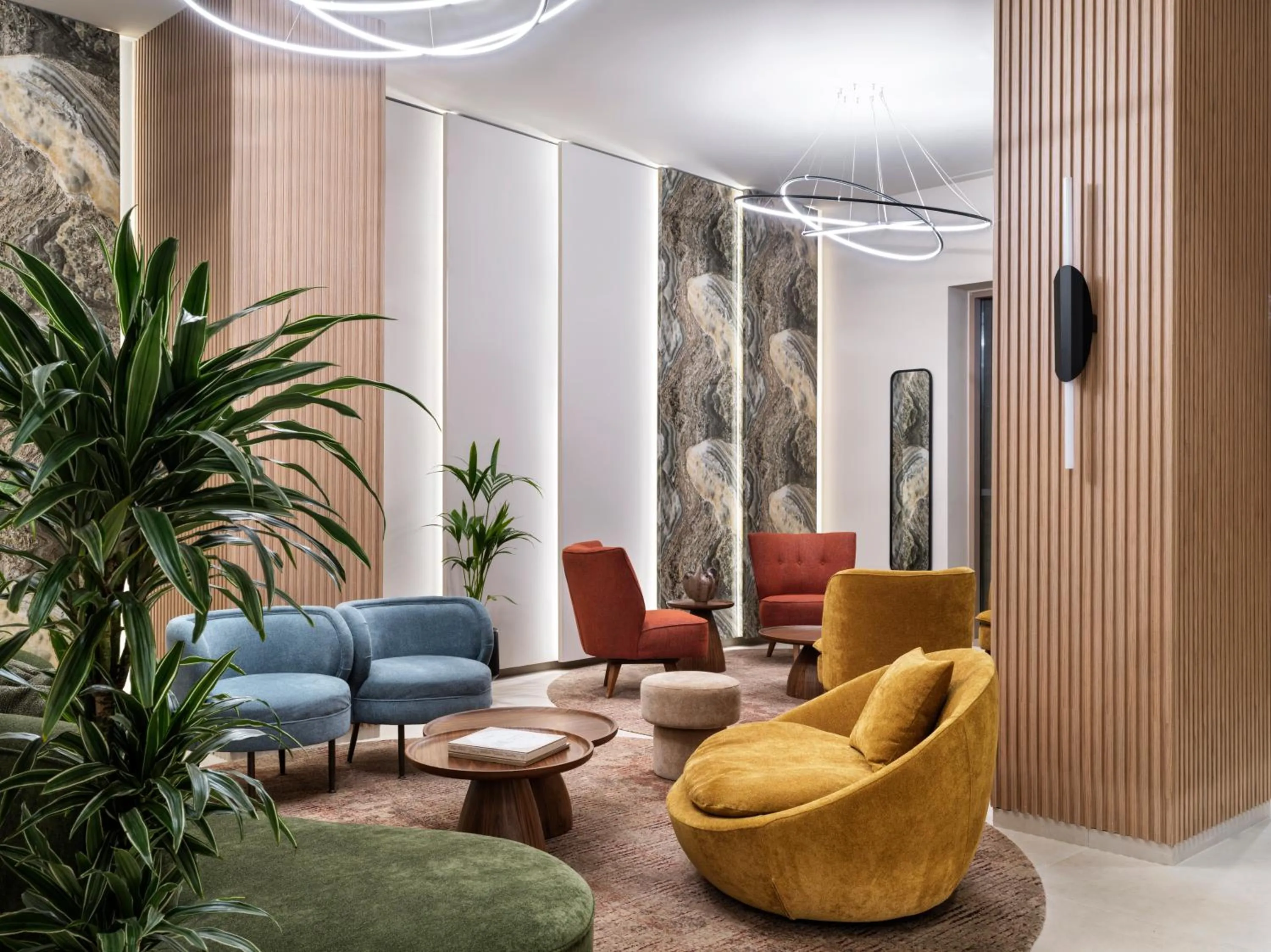 Communal lounge/ TV room in Hilton Garden Inn Chania City