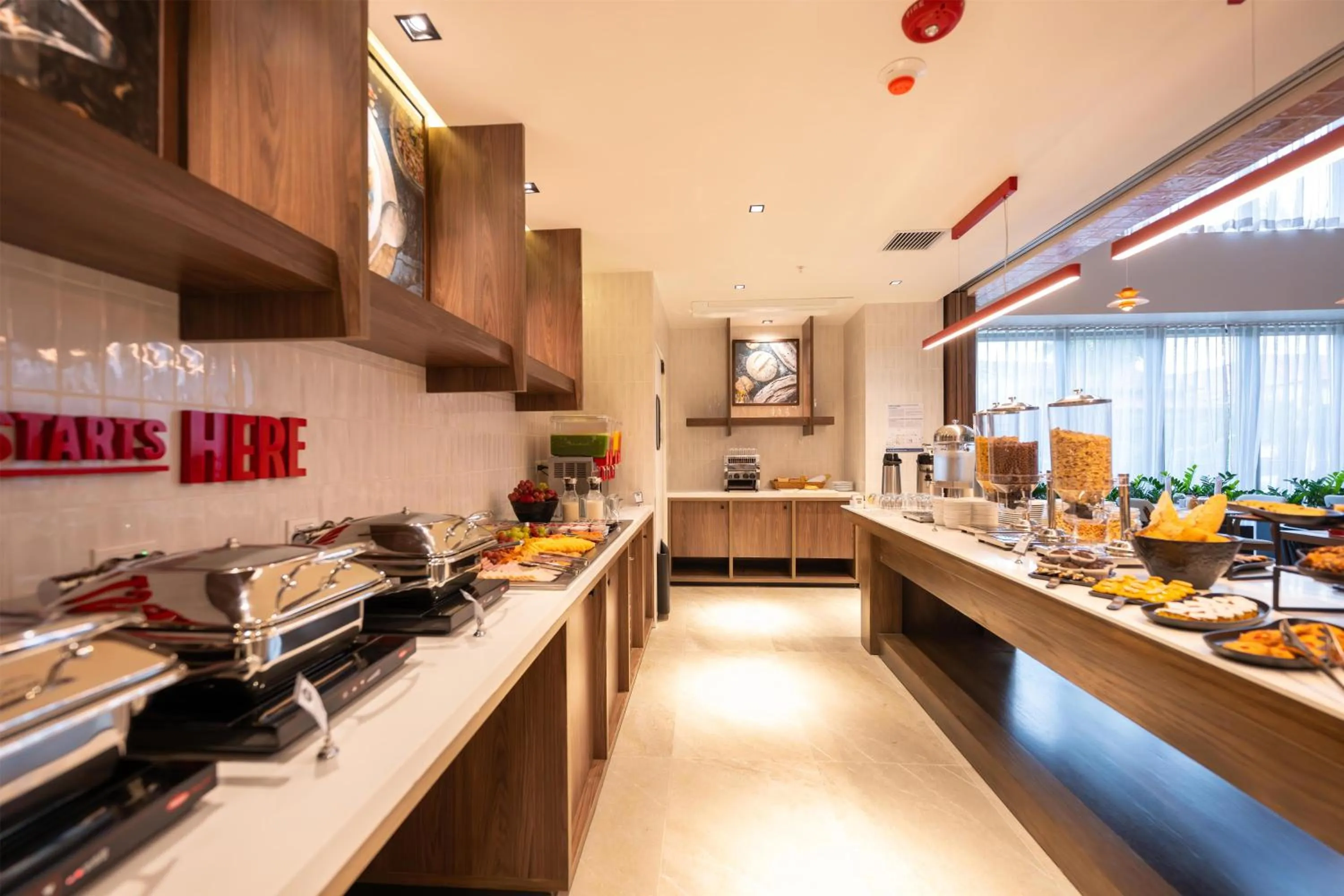 Buffet breakfast in Hotel Hampton By Hilton Santiago De Los Caballeros