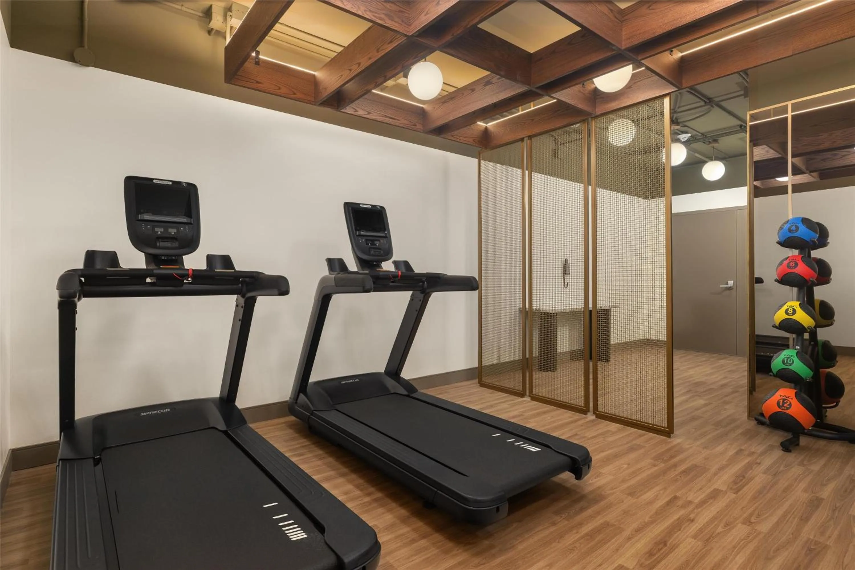 Fitness centre/facilities in Hotel Railwayparc Montreal, Tapestry Collection By Hilton