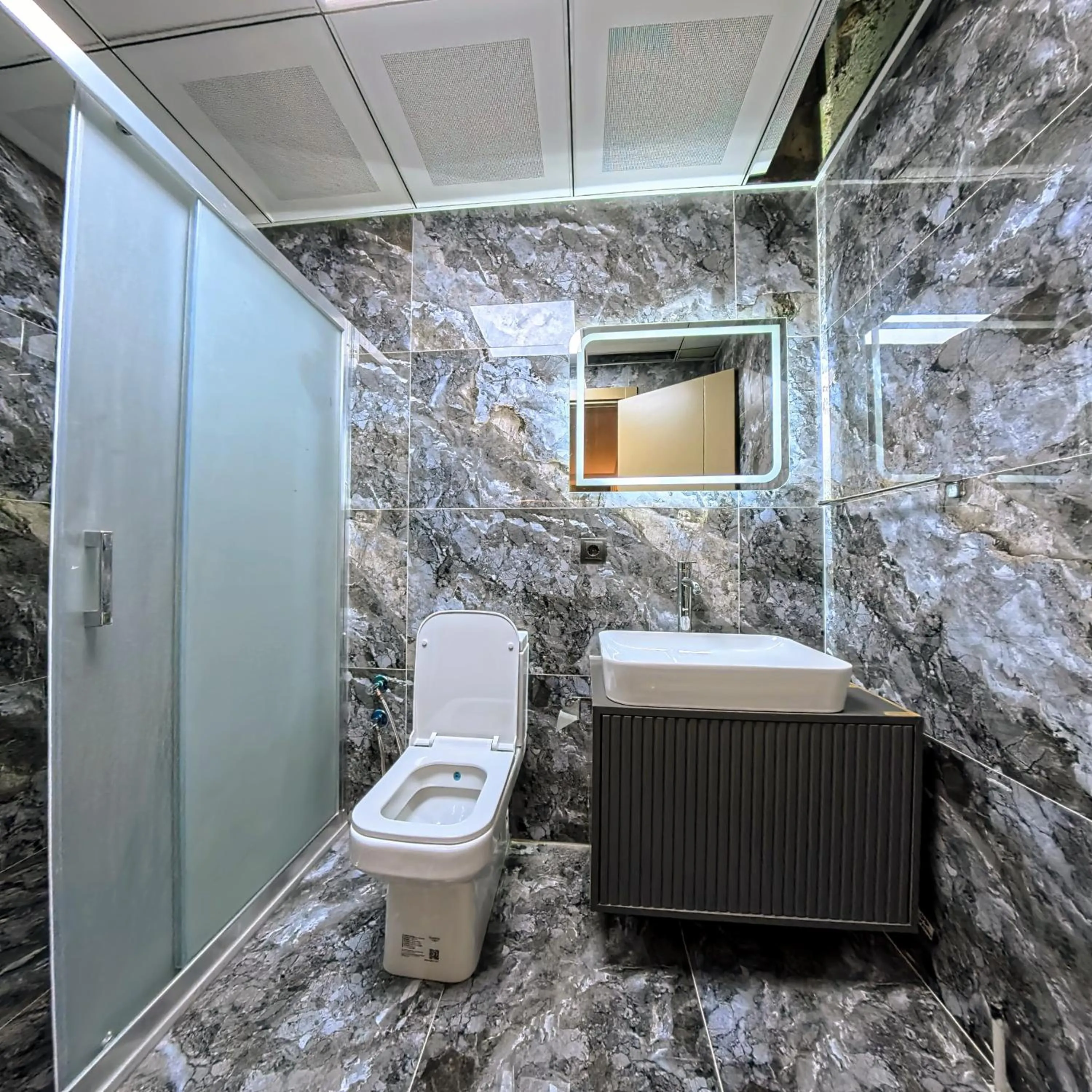 Shower in Tikir House