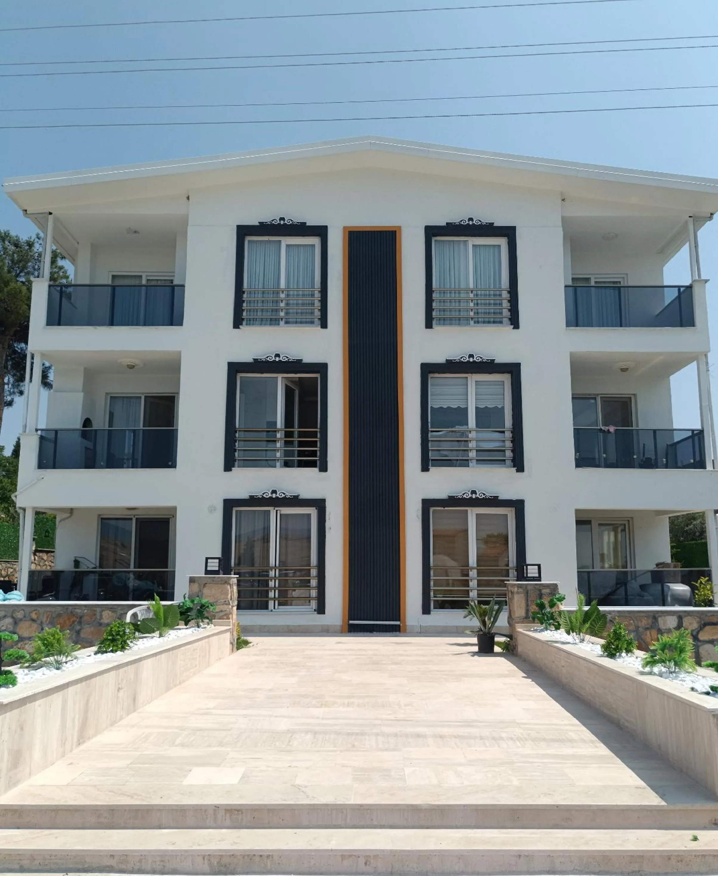 Property building in Tikir House