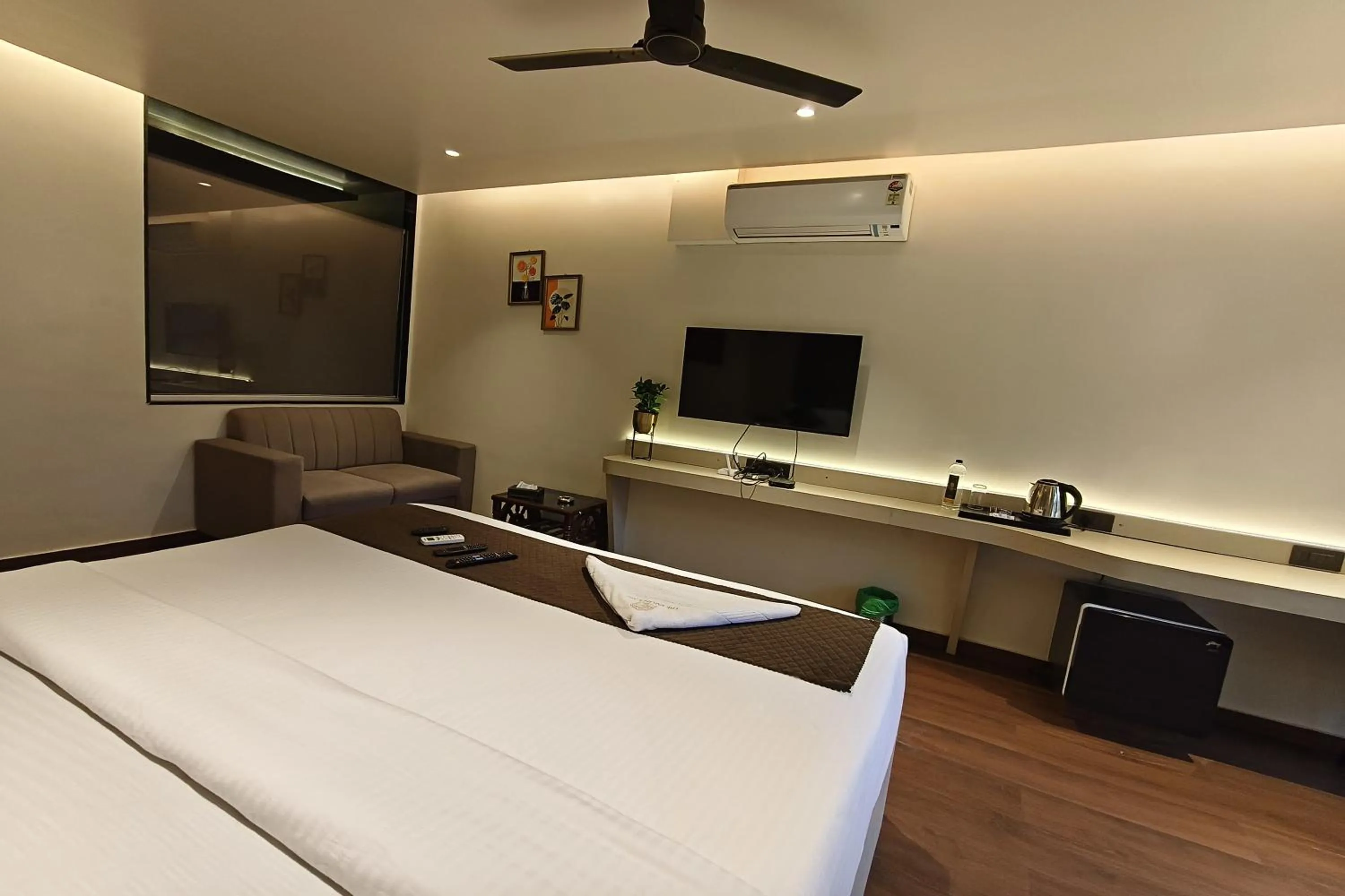 Bed in The Golden Arc