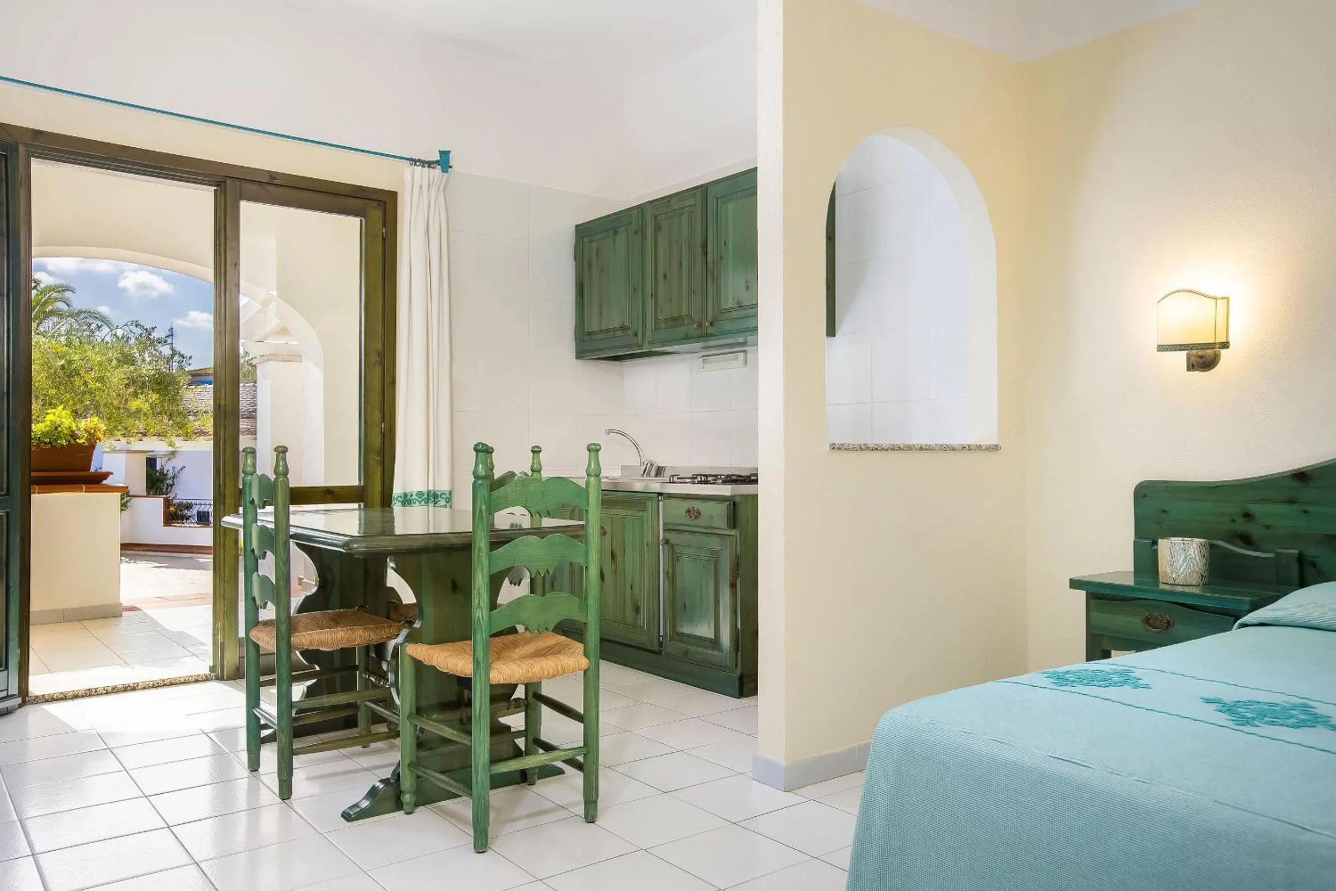 TV and multimedia, Bed in Alba Dorata Resort