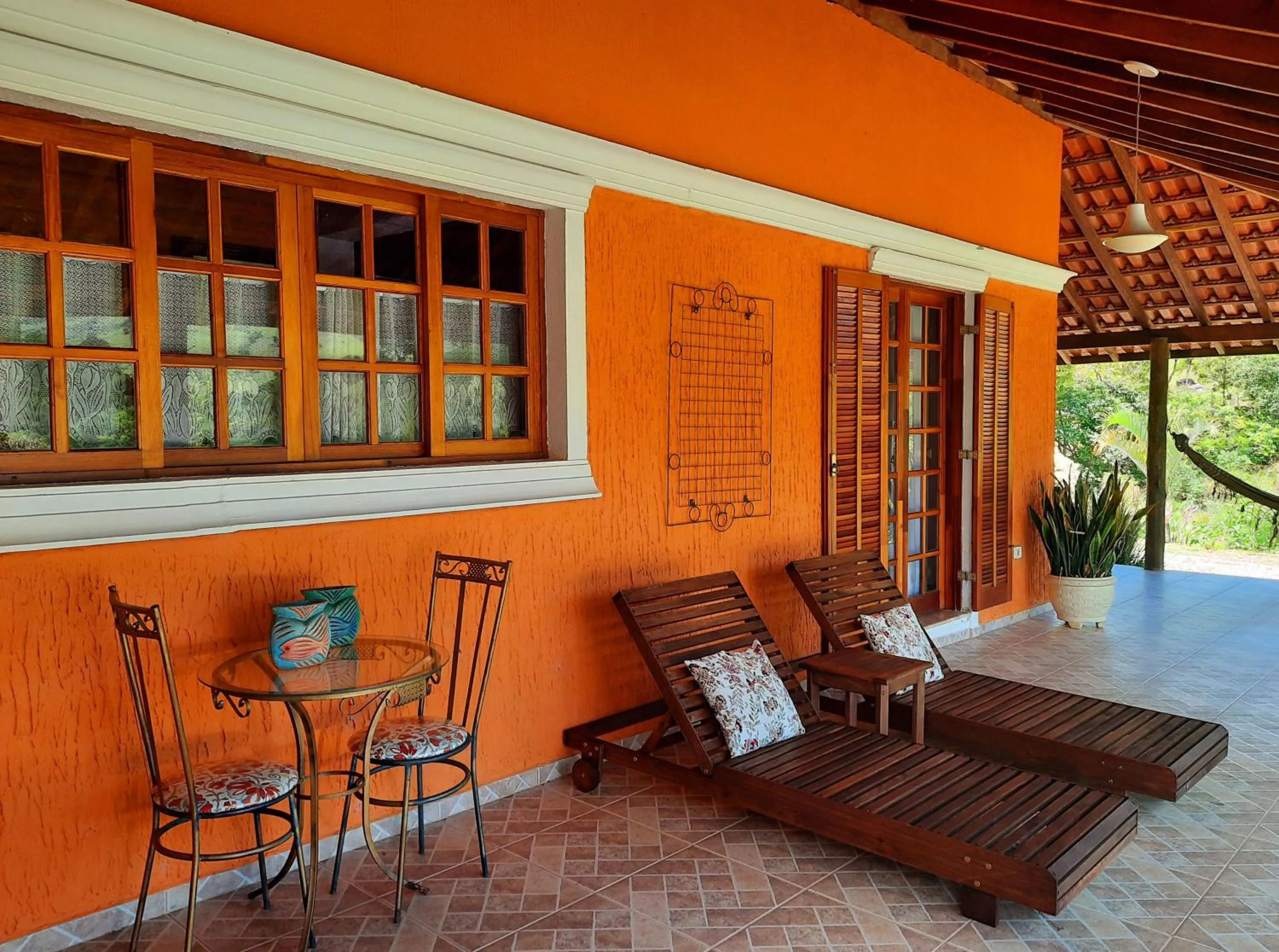 Toca - Bairro Serrano