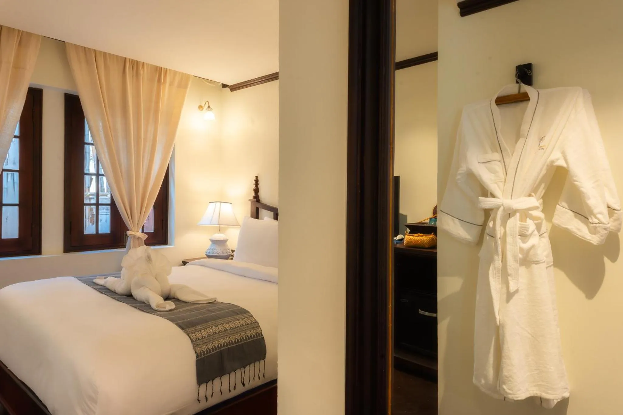 Bed in Sengphachanh Heritage Boutique