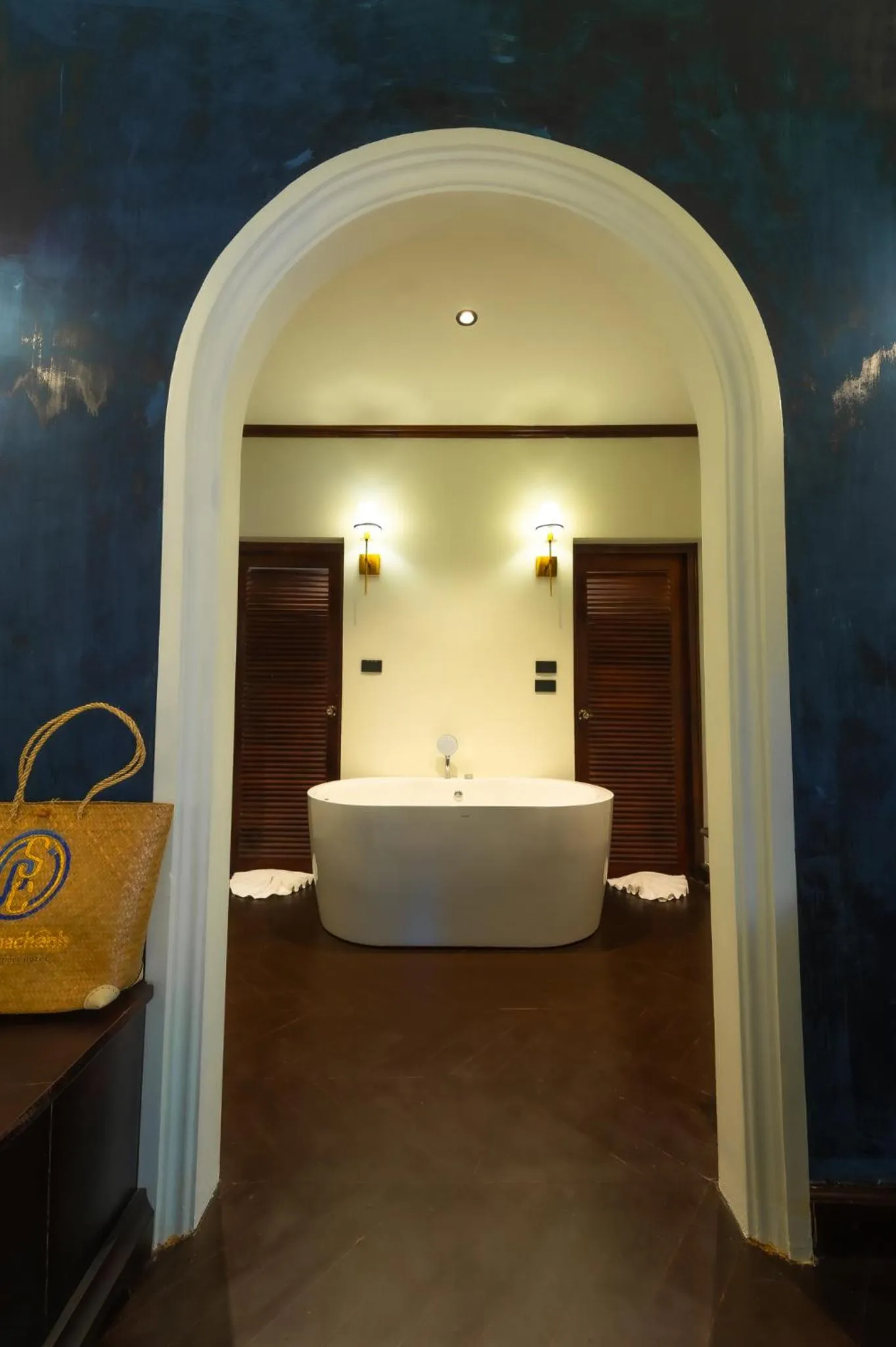 Bathroom, Bed in Sengphachanh Heritage Boutique