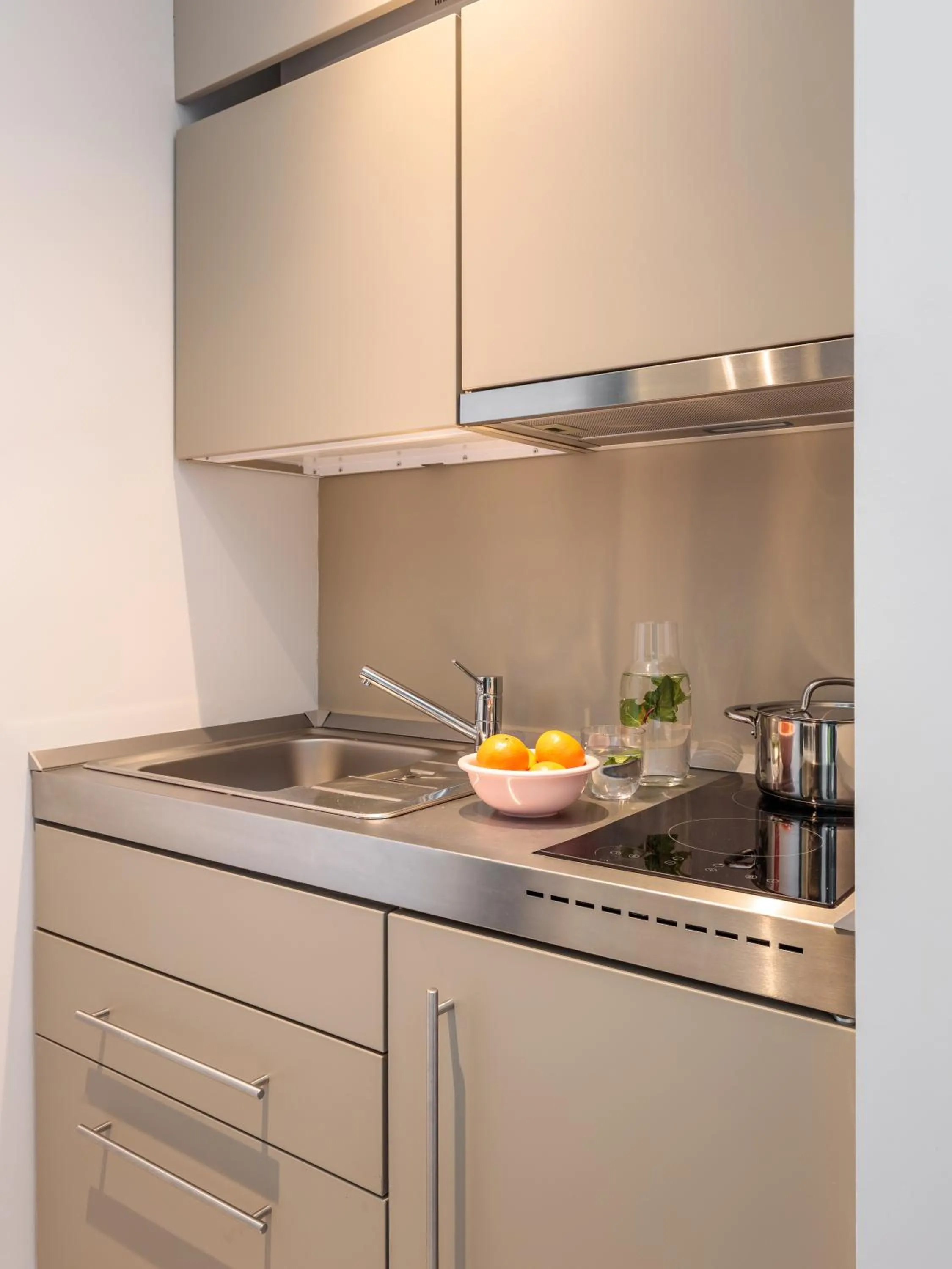 Kitchen or kitchenette in LSA Alvalade by Numa