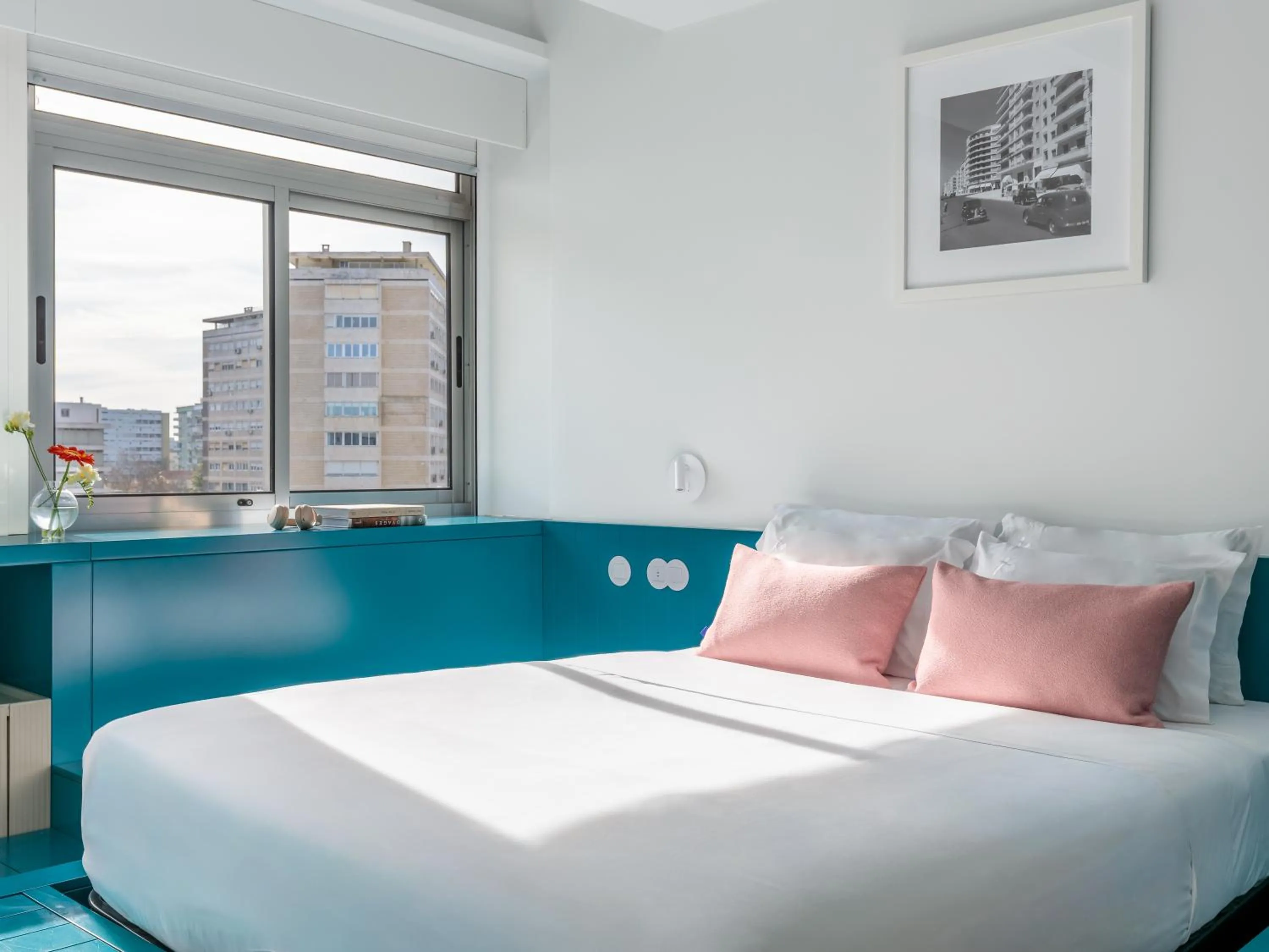 Bed in LSA Alvalade by Numa