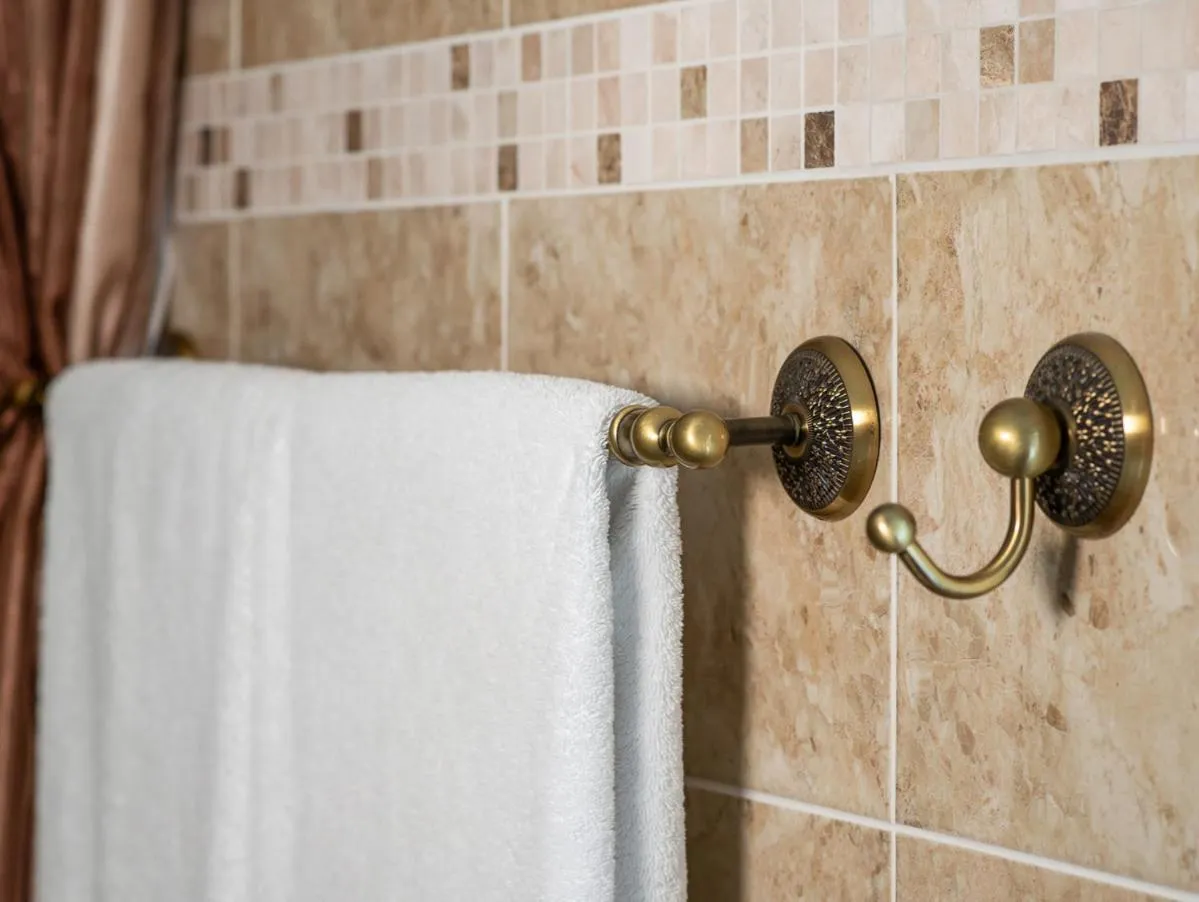 Bathroom in Riverside Inn