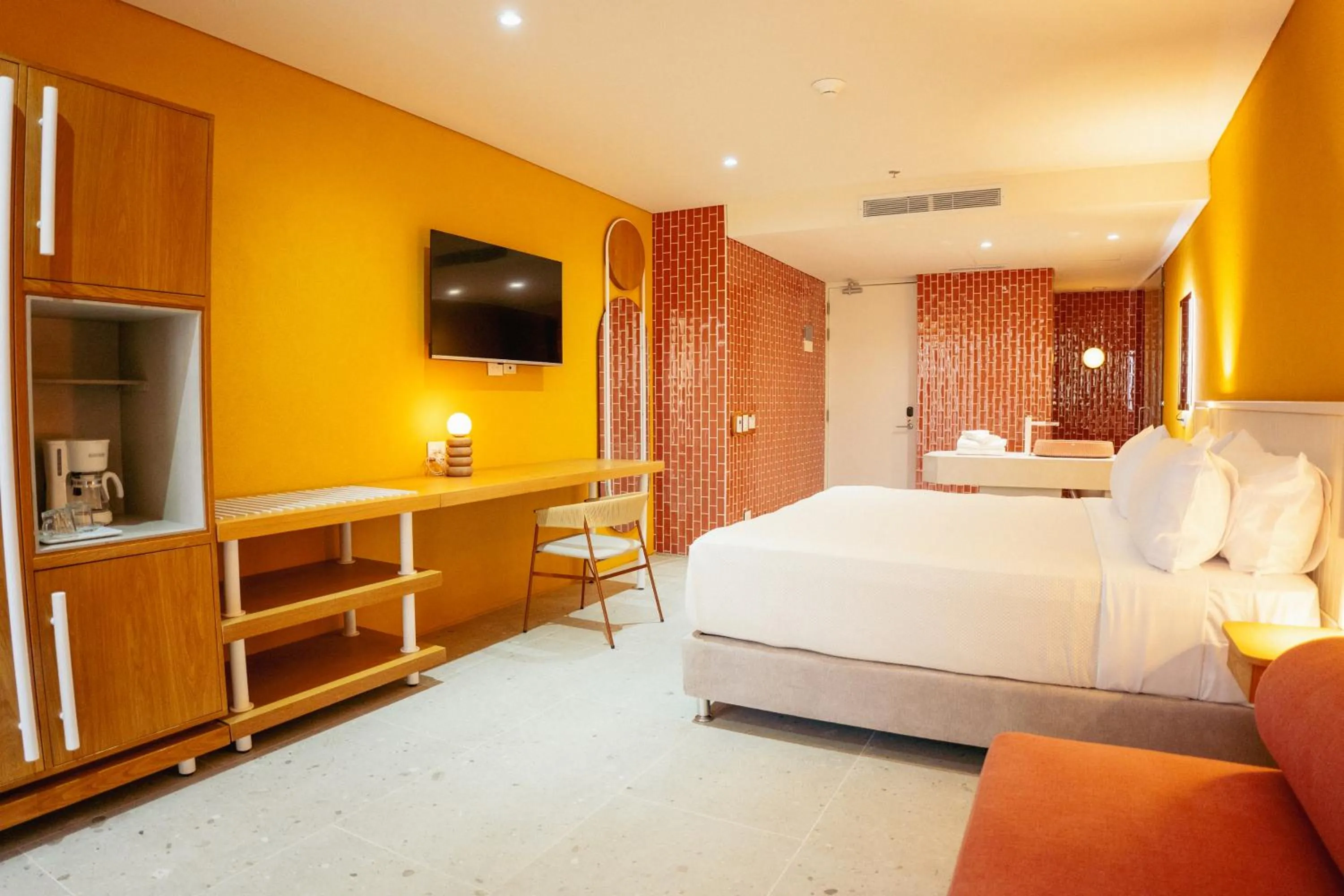 Bed in Zapadilly Tree Hotel