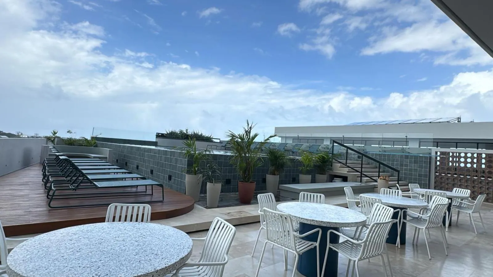 Solarium in Zapadilly Tree Hotel