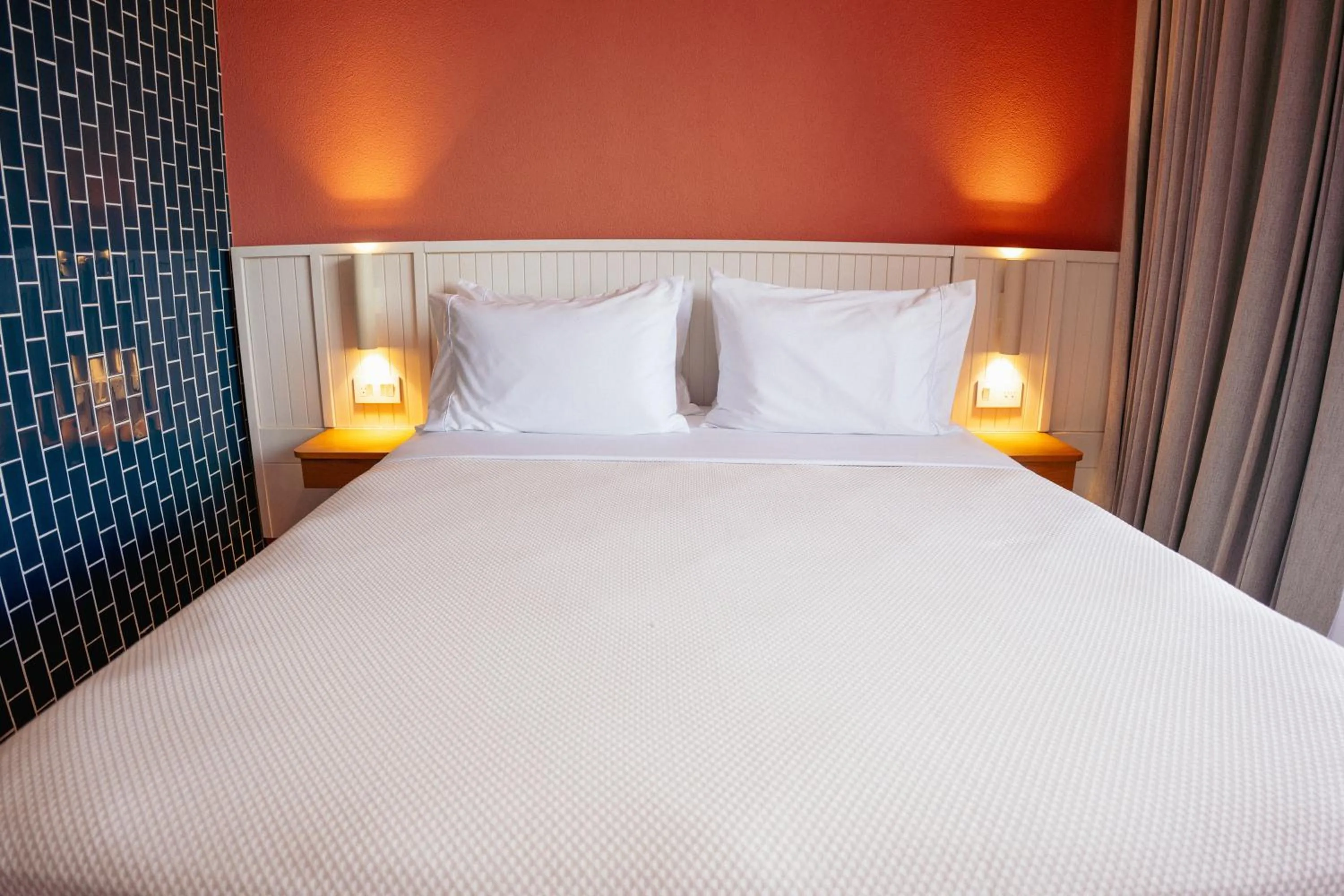 Bed in Zapadilly Tree Hotel