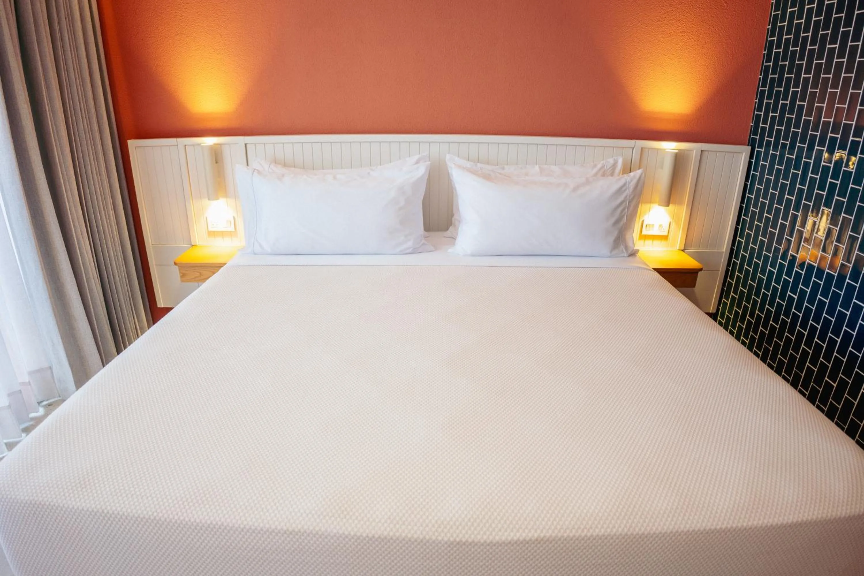 Bed in Zapadilly Tree Hotel