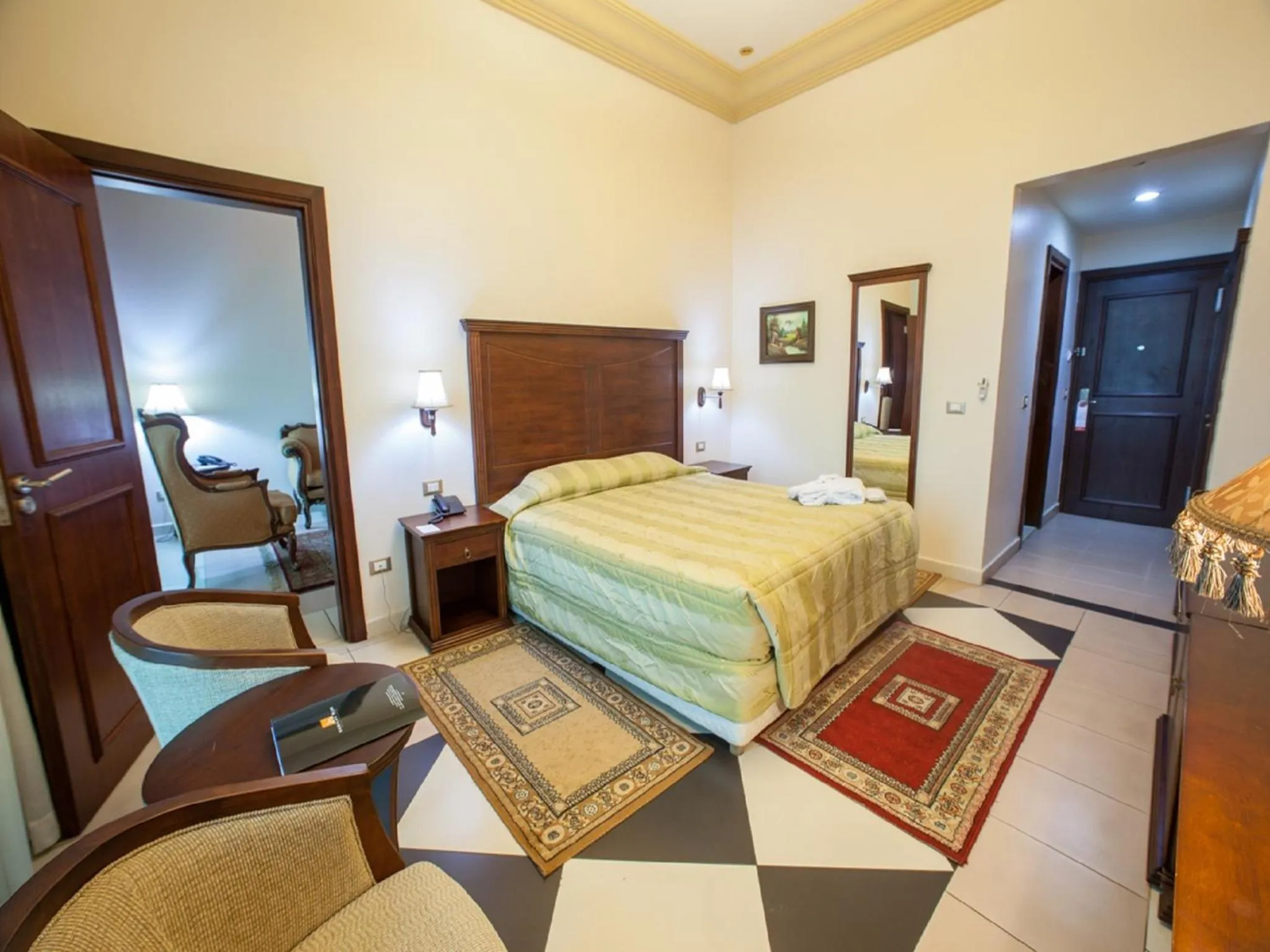 Photo of the whole room, Bed in Atlantic Palace Hotel